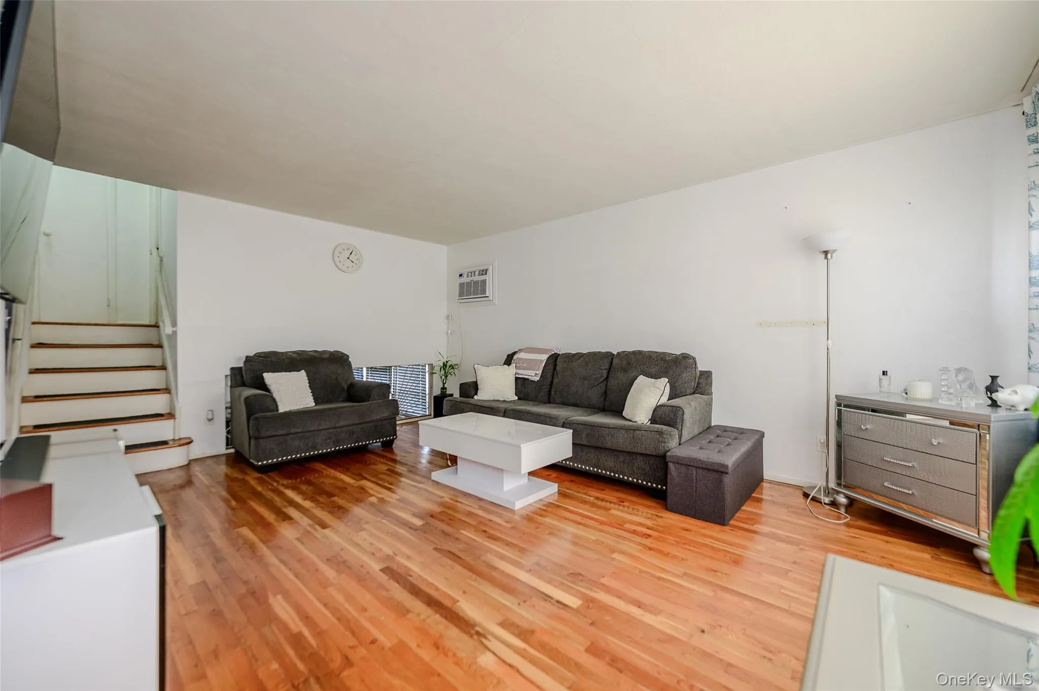 3381 Oceanside Road, Hempstead, NY, 3 Bedrooms Bedrooms, 7 Rooms Rooms,2 BathroomsBathrooms,Residential,For Rent,Oceanside,0,1044985 3381 Oceanside Road, Hempstead, NY, 3 Bedrooms Bedrooms, 7 Rooms Rooms,2 BathroomsBathrooms,Residential,For Rent,Oceanside,0,1044985
