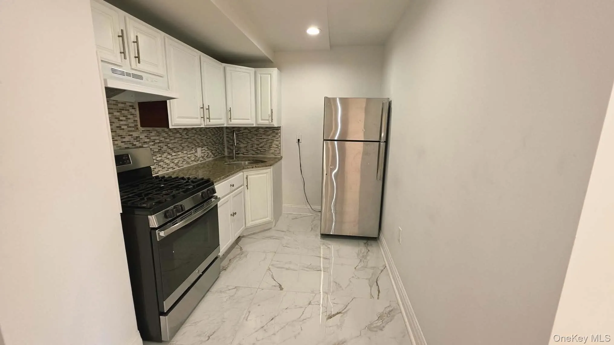 155-41 115th Avenue, New York, NY, 2 Bedrooms Bedrooms, 5 Rooms Rooms,1 BathroomBathrooms,Residential Lease,For Rent,115th,0,1044986 155-41 115th Avenue, New York, NY, 2 Bedrooms Bedrooms, 5 Rooms Rooms,1 BathroomBathrooms,Residential Lease,For Rent,115th,0,1044986