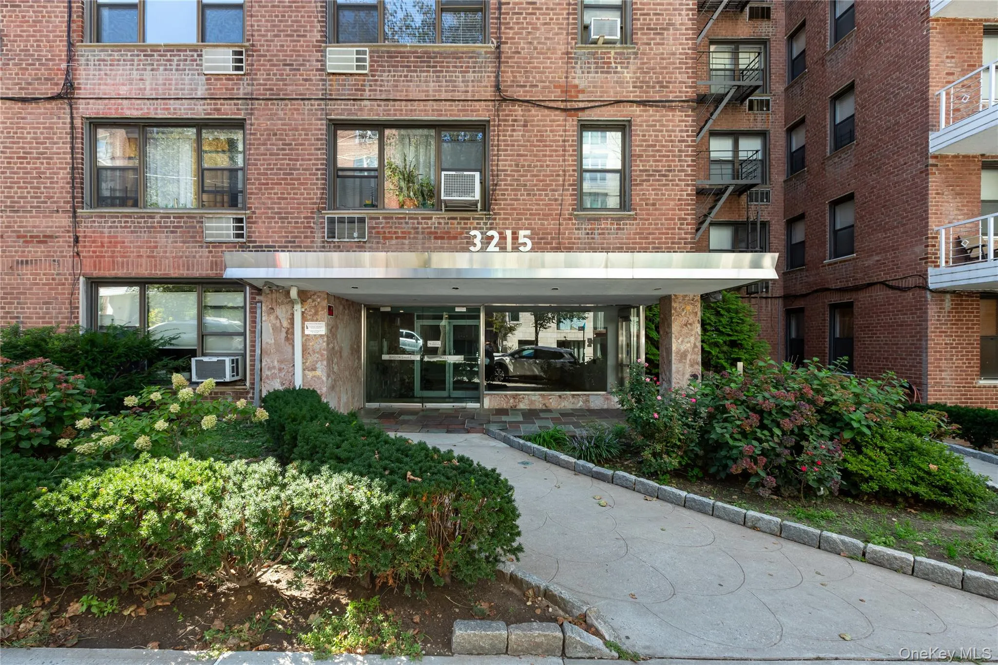 3215 Arlington Avenue, New York, NY, 3 Rooms Rooms,1 BathroomBathrooms,Residential,For Rent,Arlington,0,1044991 3215 Arlington Avenue, New York, NY, 3 Rooms Rooms,1 BathroomBathrooms,Residential,For Rent,Arlington,0,1044991