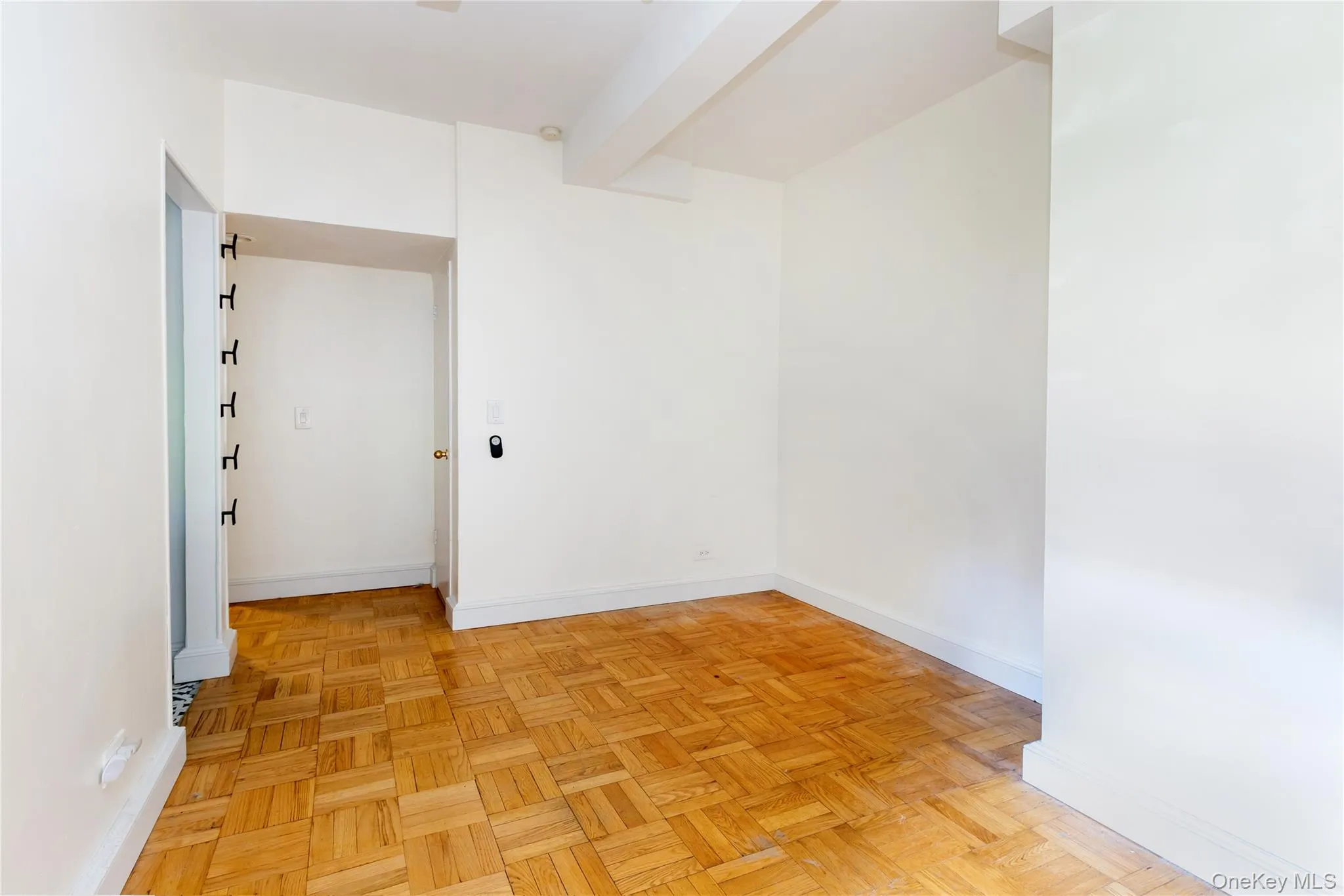3215 Arlington Avenue, New York, NY, 3 Rooms Rooms,1 BathroomBathrooms,Residential,For Rent,Arlington,0,1044991 3215 Arlington Avenue, New York, NY, 3 Rooms Rooms,1 BathroomBathrooms,Residential,For Rent,Arlington,0,1044991