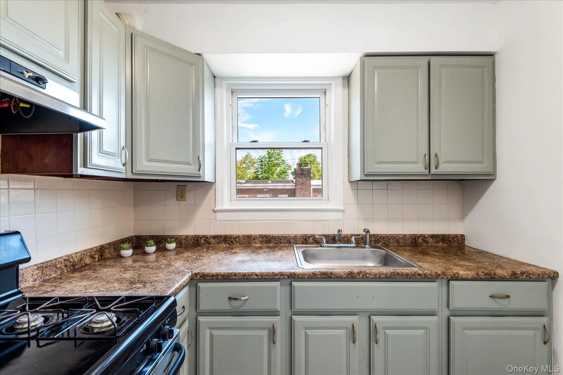 59-11 157th Street, New York, NY, 1 Bedroom Bedrooms, 4 Rooms Rooms,1 BathroomBathrooms,Residential Lease,For Rent,157th,0,1044994 59-11 157th Street, New York, NY, 1 Bedroom Bedrooms, 4 Rooms Rooms,1 BathroomBathrooms,Residential Lease,For Rent,157th,0,1044994