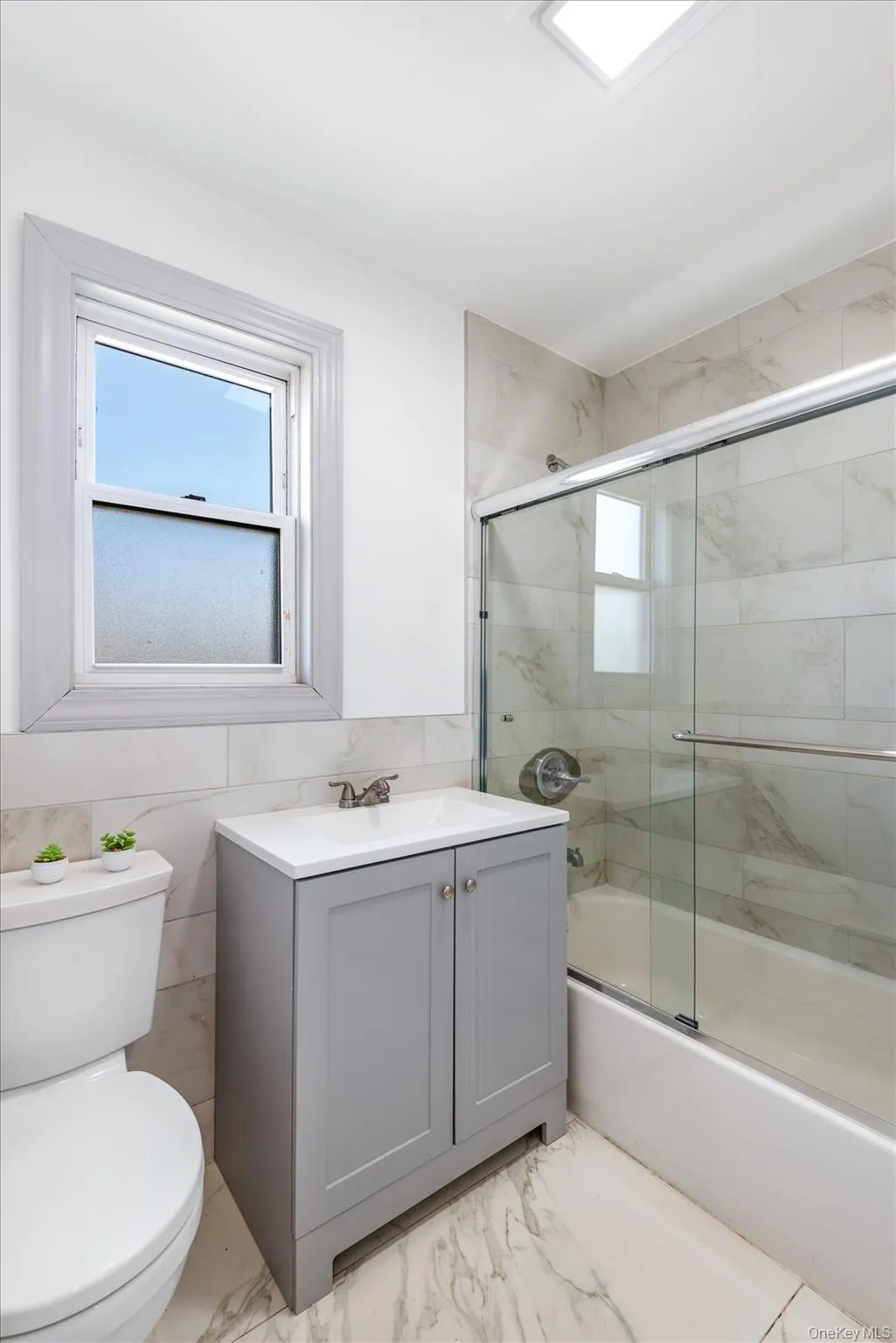 59-11 157th Street, New York, NY, 1 Bedroom Bedrooms, 4 Rooms Rooms,1 BathroomBathrooms,Residential Lease,For Rent,157th,0,1044994 59-11 157th Street, New York, NY, 1 Bedroom Bedrooms, 4 Rooms Rooms,1 BathroomBathrooms,Residential Lease,For Rent,157th,0,1044994