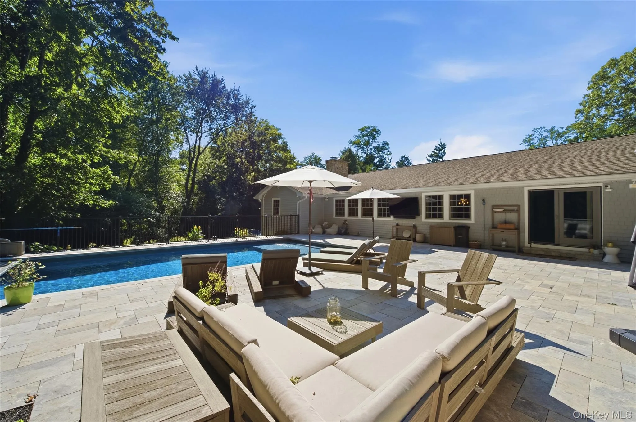 30 Cove Road, Huntington, NY, 4 Bedrooms Bedrooms, 8 Rooms Rooms,3 BathroomsBathrooms,Residential,For Rent,Cove,0,1044995 30 Cove Road, Huntington, NY, 4 Bedrooms Bedrooms, 8 Rooms Rooms,3 BathroomsBathrooms,Residential,For Rent,Cove,0,1044995