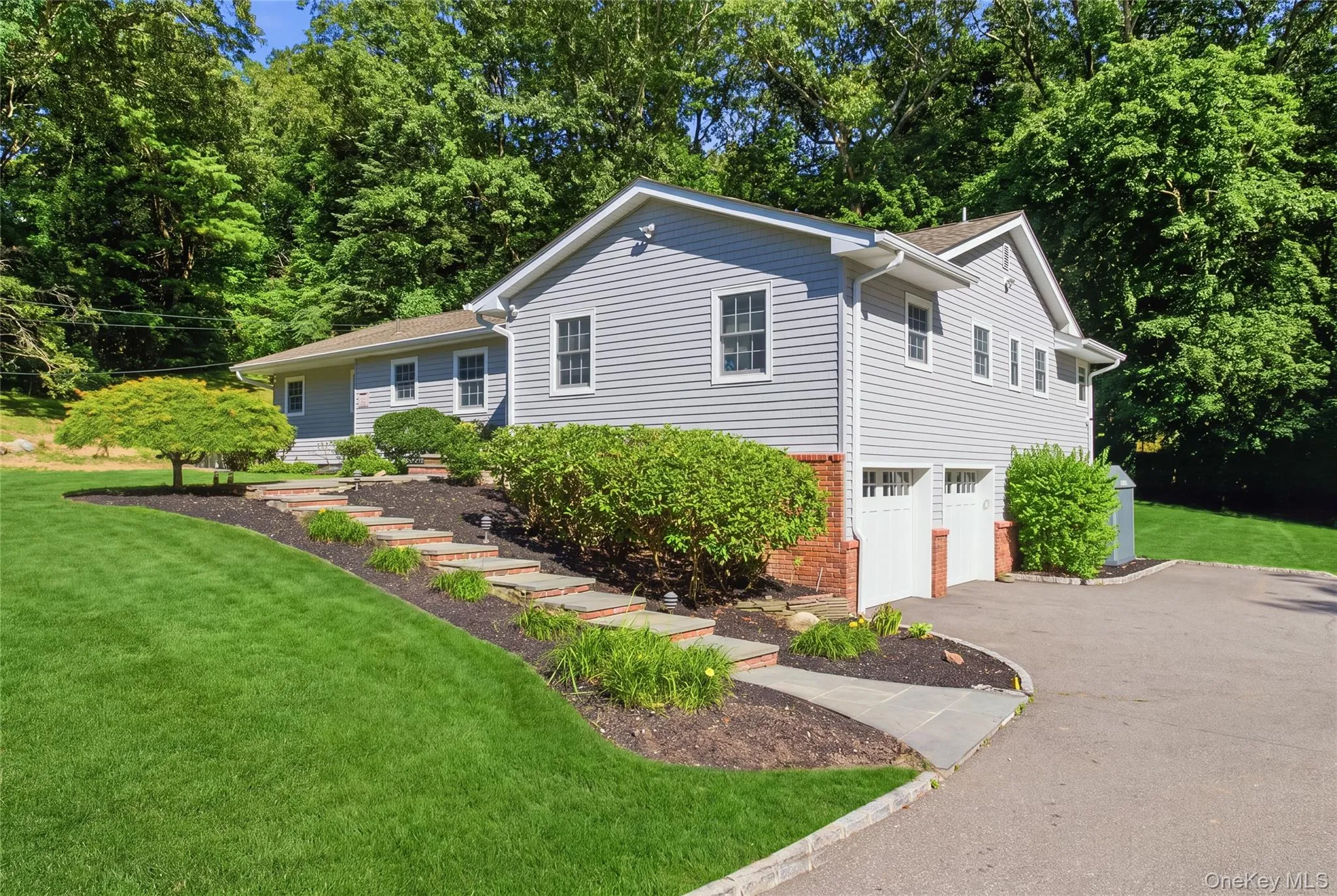30 Cove Road, Huntington, NY, 4 Bedrooms Bedrooms, 8 Rooms Rooms,3 BathroomsBathrooms,Residential,For Rent,Cove,0,1044995 30 Cove Road, Huntington, NY, 4 Bedrooms Bedrooms, 8 Rooms Rooms,3 BathroomsBathrooms,Residential,For Rent,Cove,0,1044995