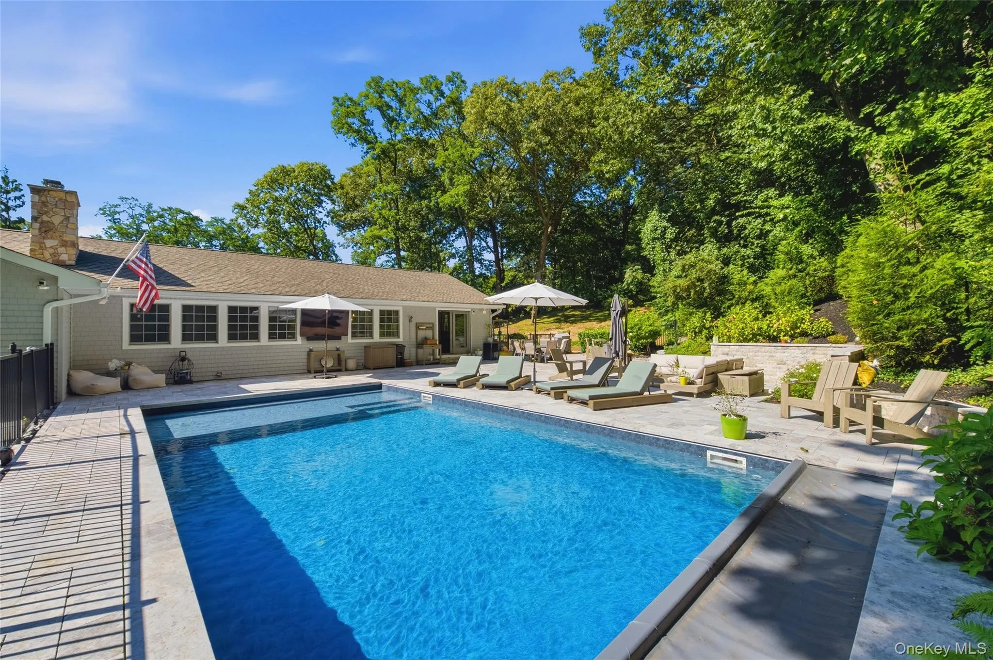 30 Cove Road, Huntington, NY, 4 Bedrooms Bedrooms, 8 Rooms Rooms,3 BathroomsBathrooms,Residential,For Rent,Cove,0,1044995 30 Cove Road, Huntington, NY, 4 Bedrooms Bedrooms, 8 Rooms Rooms,3 BathroomsBathrooms,Residential,For Rent,Cove,0,1044995