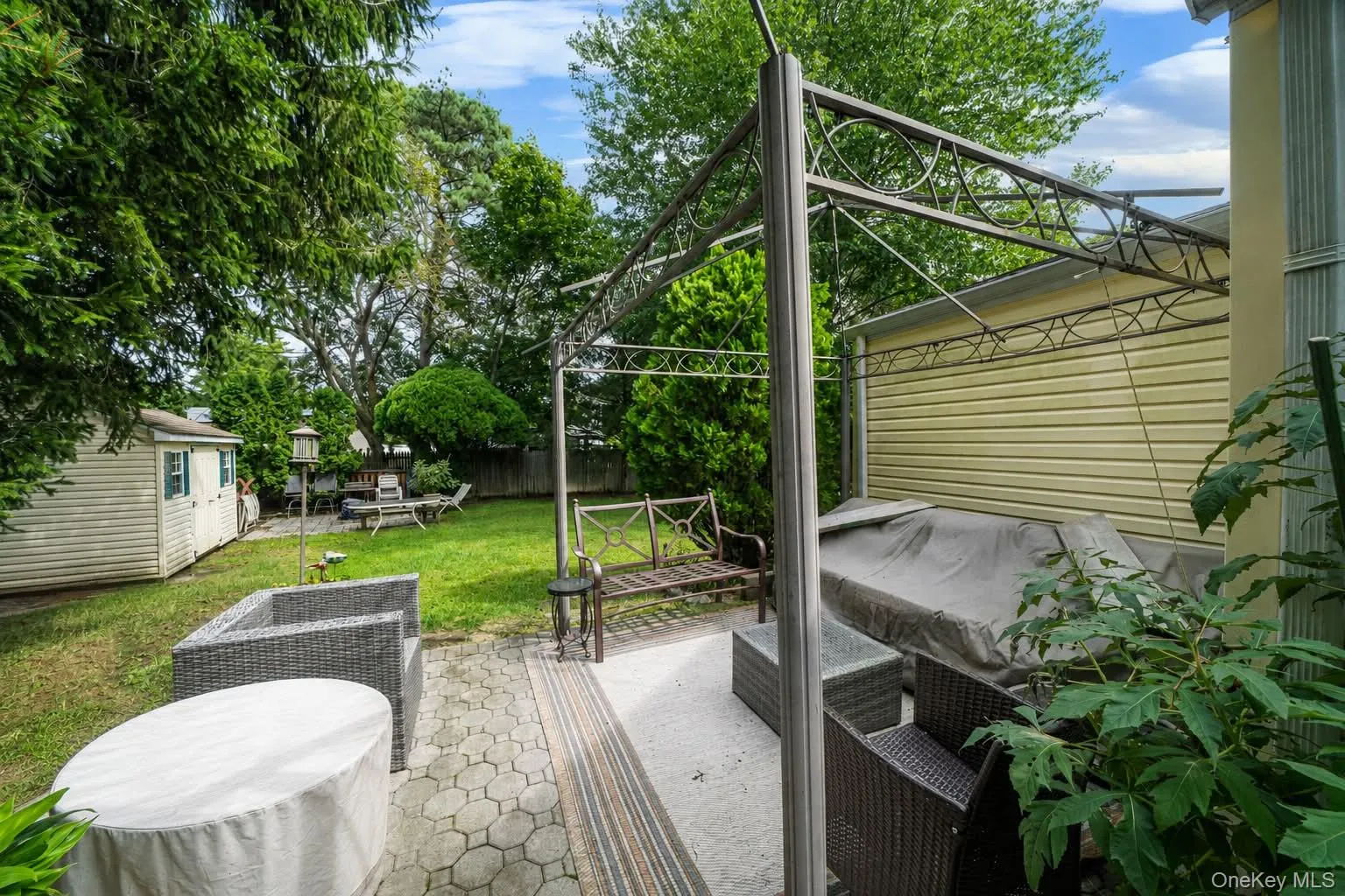 4 Highview Lane, Brookhaven, NY, 3 Bedrooms Bedrooms, 6 Rooms Rooms,2 BathroomsBathrooms,Residential,For Rent,Highview,0,1044997 4 Highview Lane, Brookhaven, NY, 3 Bedrooms Bedrooms, 6 Rooms Rooms,2 BathroomsBathrooms,Residential,For Rent,Highview,0,1044997
