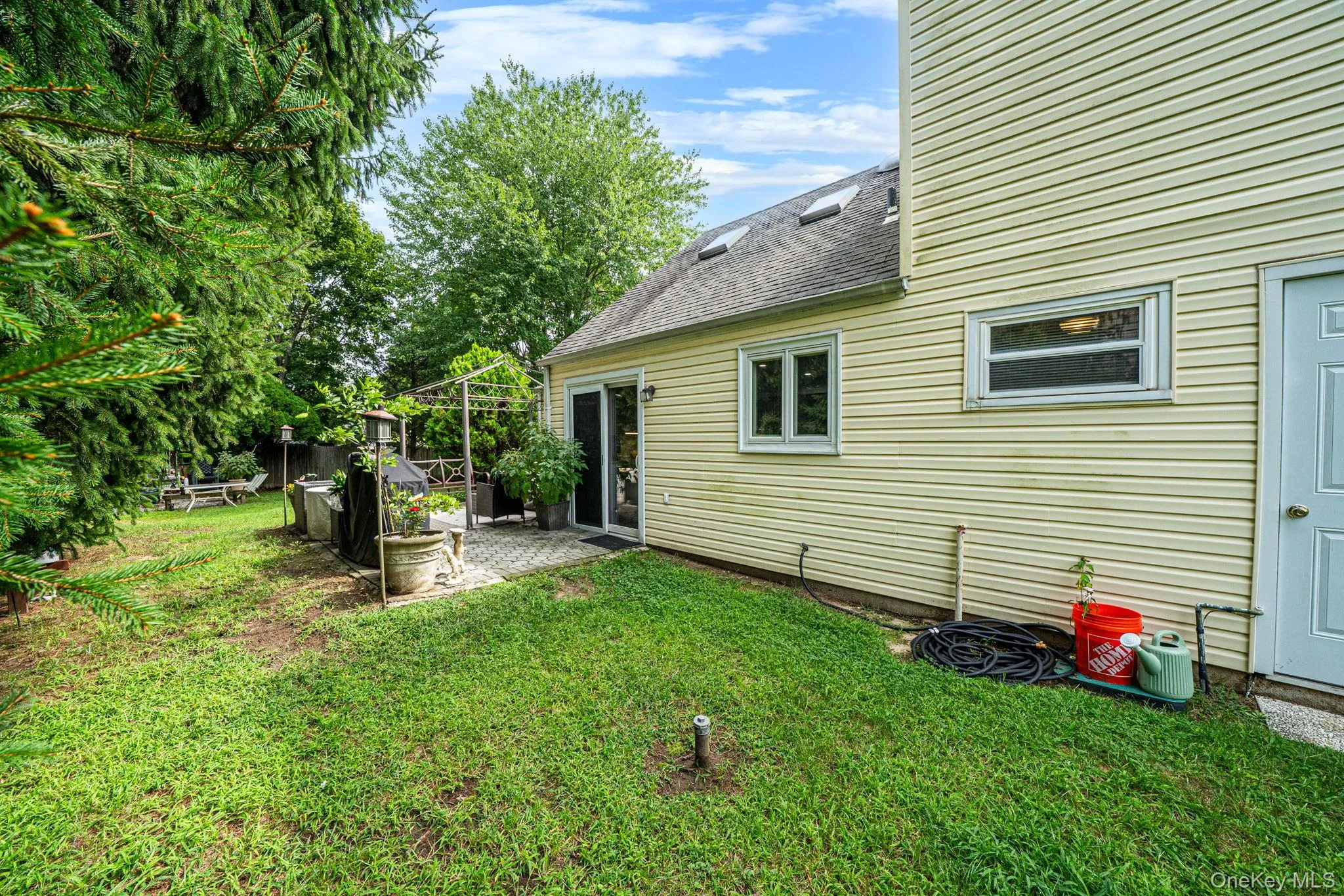 4 Highview Lane, Brookhaven, NY, 3 Bedrooms Bedrooms, 6 Rooms Rooms,2 BathroomsBathrooms,Residential,For Rent,Highview,0,1044997 4 Highview Lane, Brookhaven, NY, 3 Bedrooms Bedrooms, 6 Rooms Rooms,2 BathroomsBathrooms,Residential,For Rent,Highview,0,1044997
