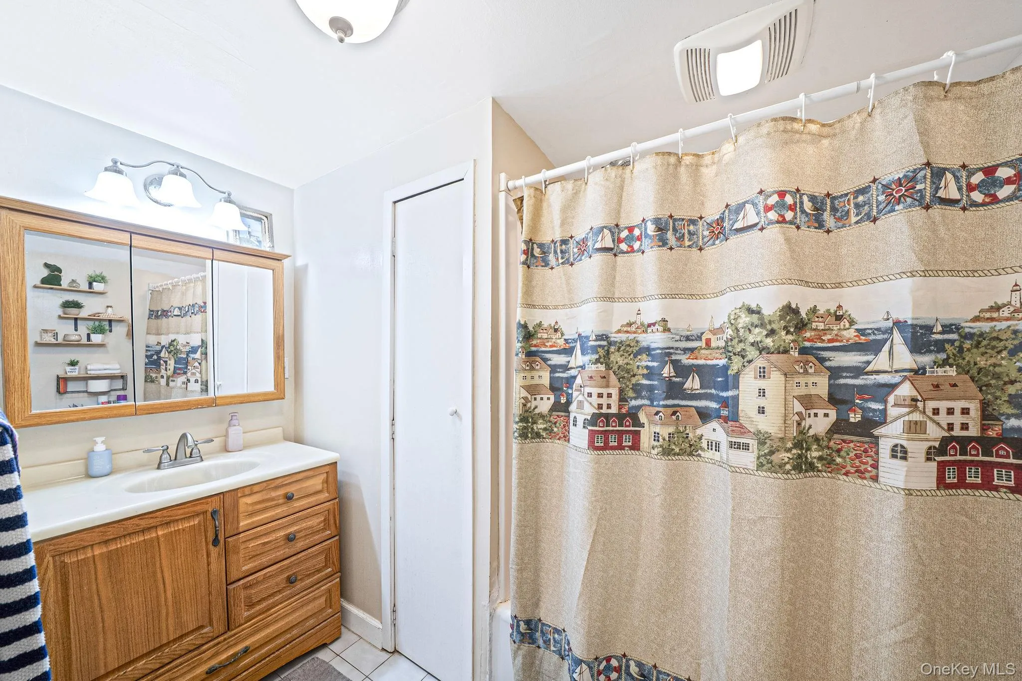 4 Highview Lane, Brookhaven, NY, 3 Bedrooms Bedrooms, 6 Rooms Rooms,2 BathroomsBathrooms,Residential,For Rent,Highview,0,1044997 4 Highview Lane, Brookhaven, NY, 3 Bedrooms Bedrooms, 6 Rooms Rooms,2 BathroomsBathrooms,Residential,For Rent,Highview,0,1044997