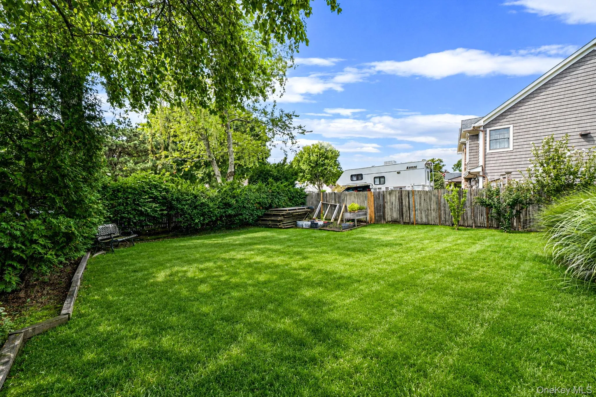 4 Highview Lane, Brookhaven, NY, 3 Bedrooms Bedrooms, 6 Rooms Rooms,2 BathroomsBathrooms,Residential,For Rent,Highview,0,1044997 4 Highview Lane, Brookhaven, NY, 3 Bedrooms Bedrooms, 6 Rooms Rooms,2 BathroomsBathrooms,Residential,For Rent,Highview,0,1044997