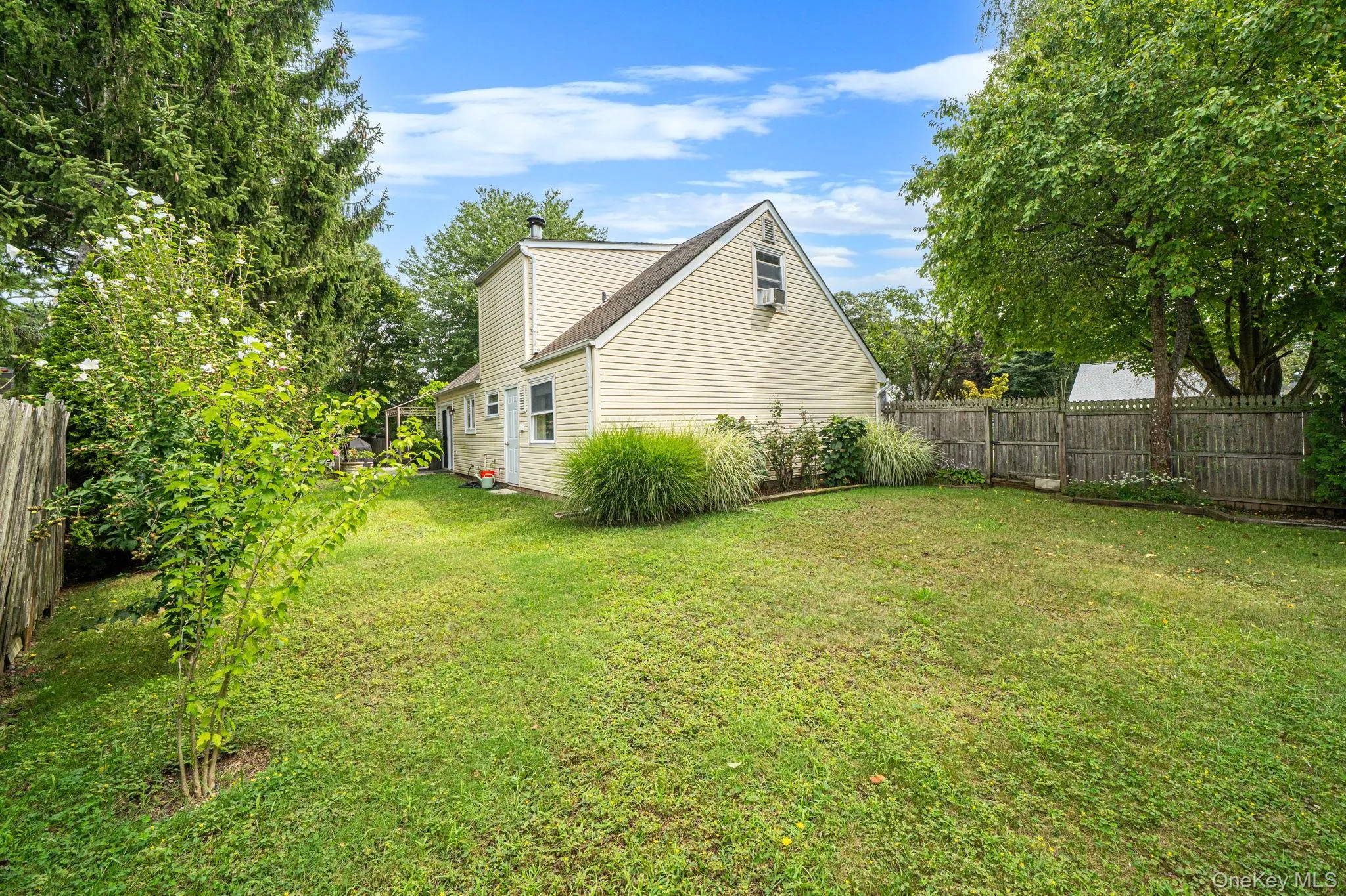 4 Highview Lane, Brookhaven, NY, 3 Bedrooms Bedrooms, 6 Rooms Rooms,2 BathroomsBathrooms,Residential,For Rent,Highview,0,1044997 4 Highview Lane, Brookhaven, NY, 3 Bedrooms Bedrooms, 6 Rooms Rooms,2 BathroomsBathrooms,Residential,For Rent,Highview,0,1044997