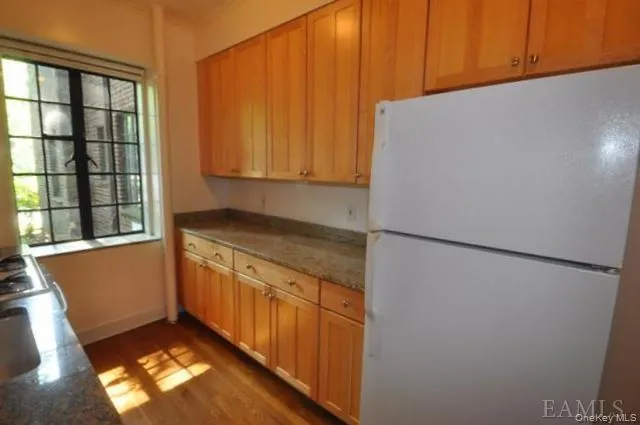 155 Garth Road, Eastchester, NY, 2 Bedrooms Bedrooms, 4 Rooms Rooms,2 BathroomsBathrooms,Residential Lease,For Rent,Garth,0,1045002 155 Garth Road, Eastchester, NY, 2 Bedrooms Bedrooms, 4 Rooms Rooms,2 BathroomsBathrooms,Residential Lease,For Rent,Garth,0,1045002