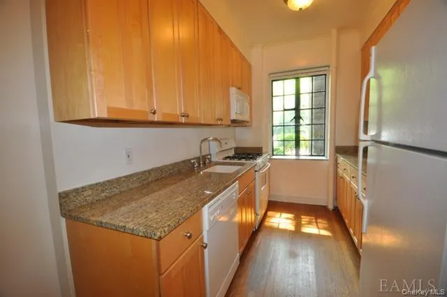 155 Garth Road, Eastchester, NY, 2 Bedrooms Bedrooms, 4 Rooms Rooms,2 BathroomsBathrooms,Residential Lease,For Rent,Garth,0,1045002 155 Garth Road, Eastchester, NY, 2 Bedrooms Bedrooms, 4 Rooms Rooms,2 BathroomsBathrooms,Residential Lease,For Rent,Garth,0,1045002