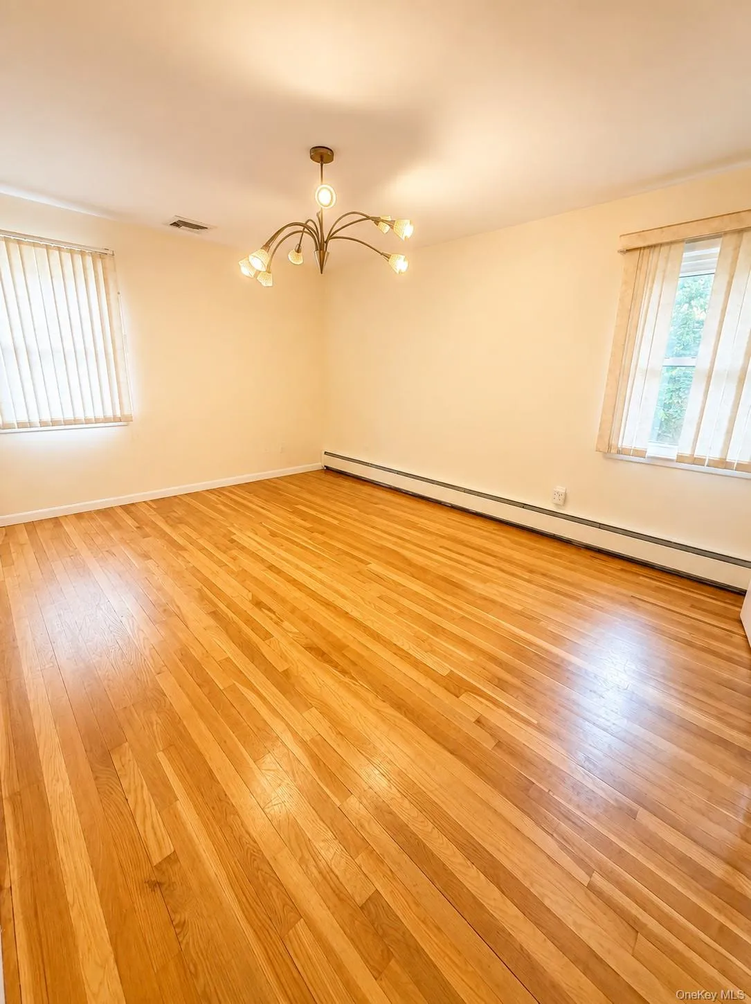 7 Pine Street, Oyster Bay, NY, 4 Bedrooms Bedrooms, 7 Rooms Rooms,2 BathroomsBathrooms,Residential Lease,For Rent,Pine,0,1045004 7 Pine Street, Oyster Bay, NY, 4 Bedrooms Bedrooms, 7 Rooms Rooms,2 BathroomsBathrooms,Residential Lease,For Rent,Pine,0,1045004