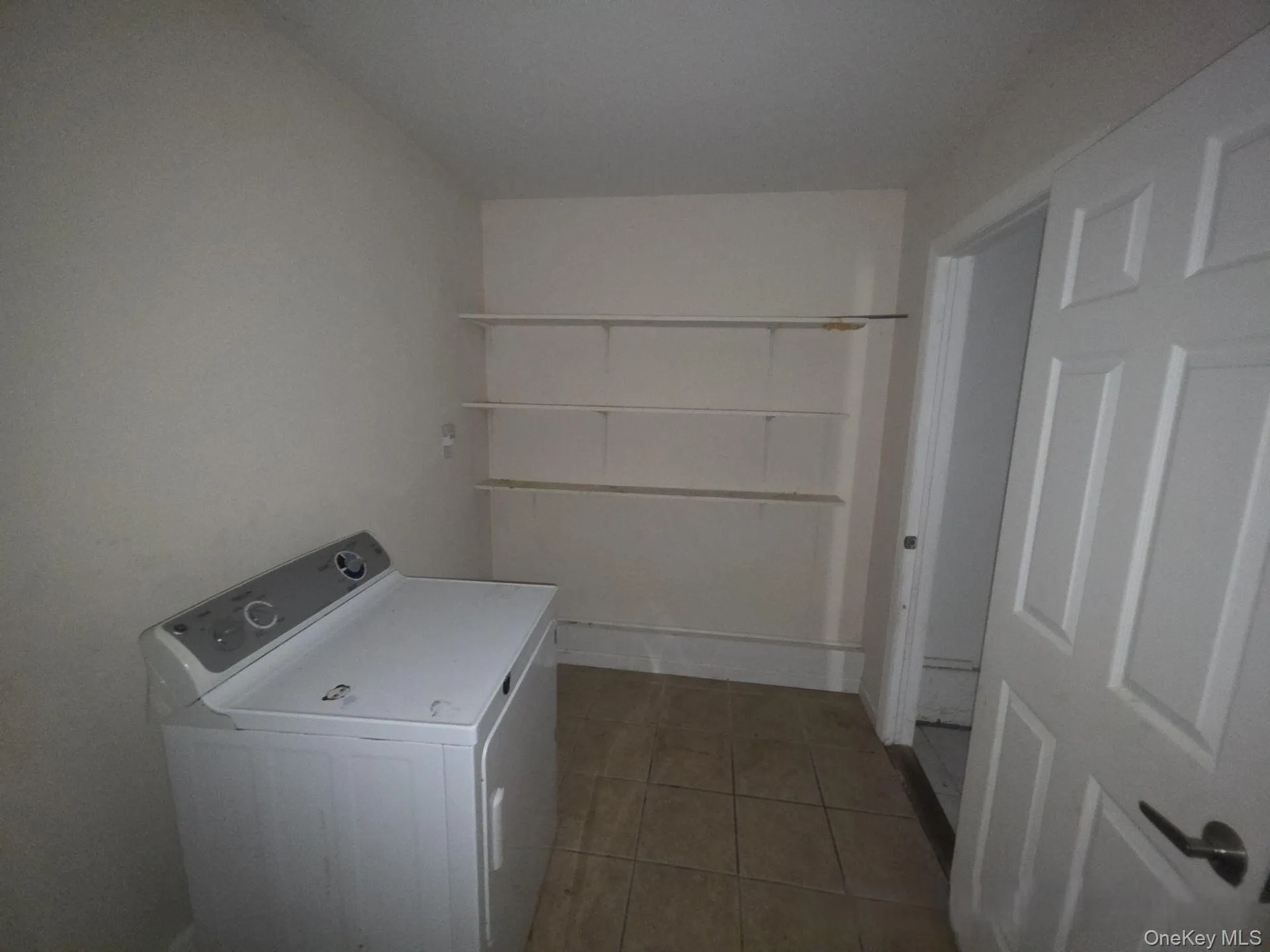 25 Butternut Drive, Ramapo, NY, 6 Bedrooms Bedrooms, 9 Rooms Rooms,3 BathroomsBathrooms,Residential,For Rent,Butternut,0,1045007 25 Butternut Drive, Ramapo, NY, 6 Bedrooms Bedrooms, 9 Rooms Rooms,3 BathroomsBathrooms,Residential,For Rent,Butternut,0,1045007