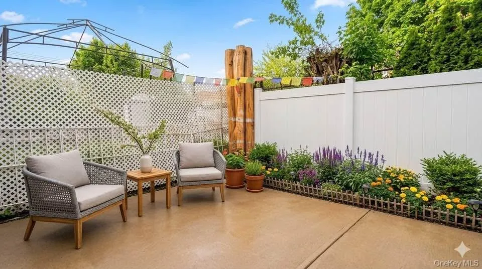 15011 Arlington Terrace, New York, NY, 3 Bedrooms Bedrooms, 6 Rooms Rooms,2 BathroomsBathrooms,Residential,For Rent,Arlington,0,1045008 15011 Arlington Terrace, New York, NY, 3 Bedrooms Bedrooms, 6 Rooms Rooms,2 BathroomsBathrooms,Residential,For Rent,Arlington,0,1045008
