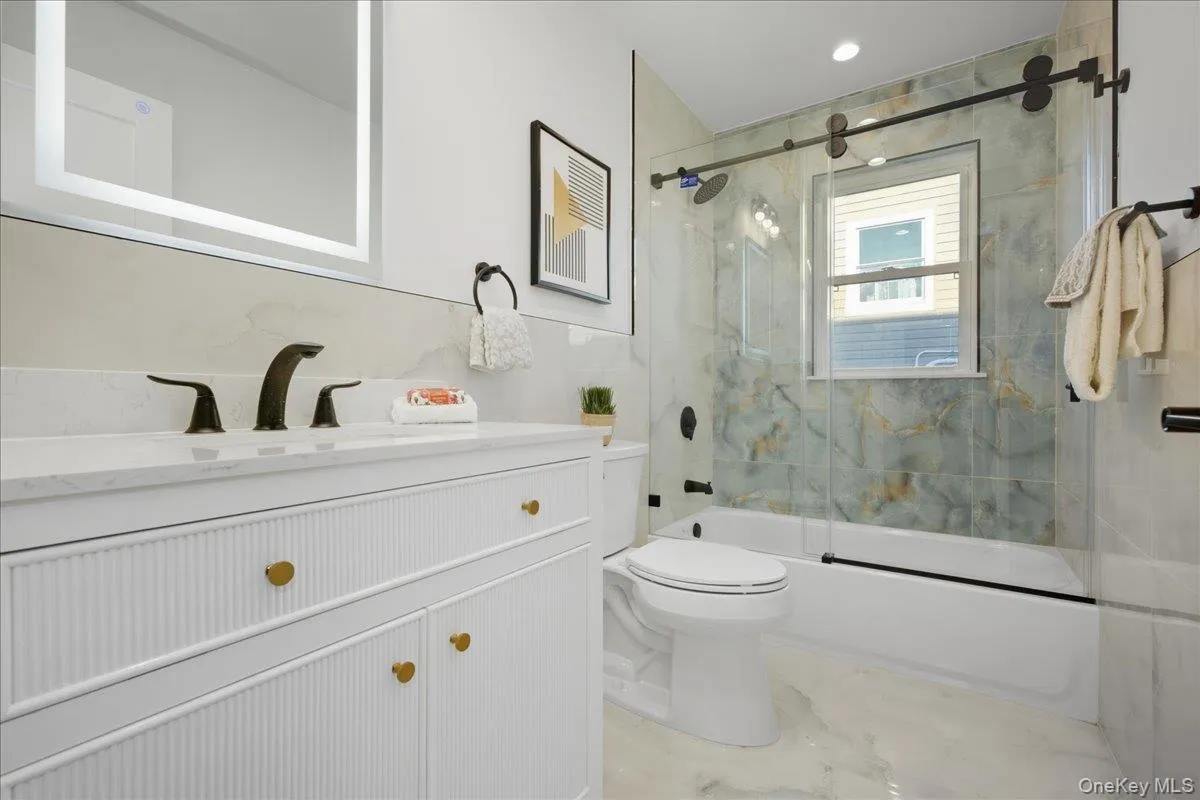 27 Poppy Lane, Hempstead, NY, 5 Bedrooms Bedrooms, 12 Rooms Rooms,4 BathroomsBathrooms,Residential,For Rent,Poppy Lane,0,1045014 27 Poppy Lane, Hempstead, NY, 5 Bedrooms Bedrooms, 12 Rooms Rooms,4 BathroomsBathrooms,Residential,For Rent,Poppy Lane,0,1045014