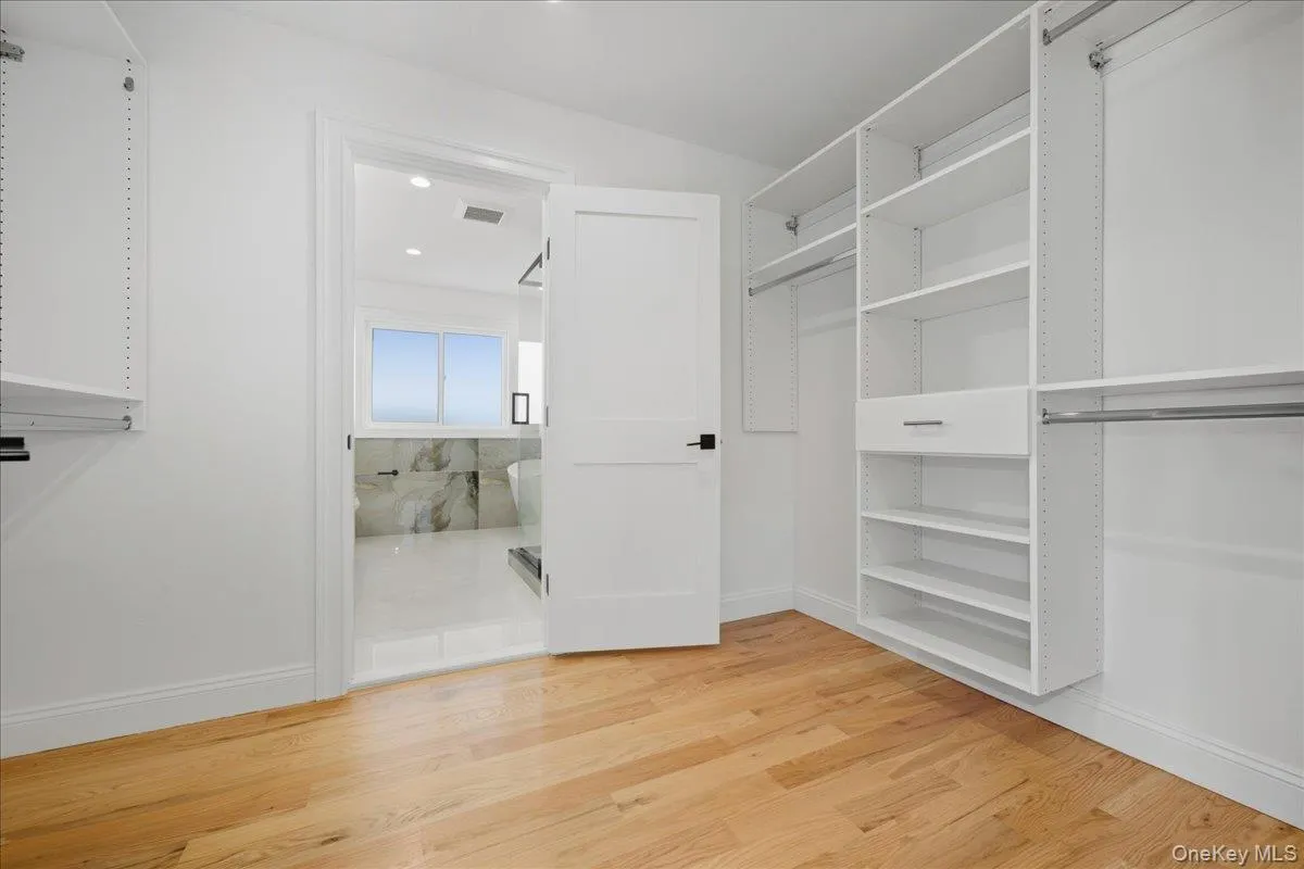 27 Poppy Lane, Hempstead, NY, 5 Bedrooms Bedrooms, 12 Rooms Rooms,4 BathroomsBathrooms,Residential,For Rent,Poppy Lane,0,1045014 27 Poppy Lane, Hempstead, NY, 5 Bedrooms Bedrooms, 12 Rooms Rooms,4 BathroomsBathrooms,Residential,For Rent,Poppy Lane,0,1045014