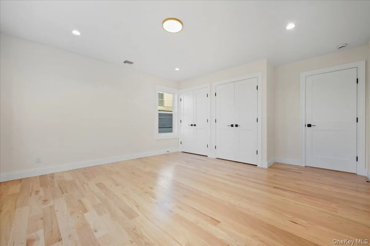 27 Poppy Lane, Hempstead, NY, 5 Bedrooms Bedrooms, 12 Rooms Rooms,4 BathroomsBathrooms,Residential,For Rent,Poppy Lane,0,1045014 27 Poppy Lane, Hempstead, NY, 5 Bedrooms Bedrooms, 12 Rooms Rooms,4 BathroomsBathrooms,Residential,For Rent,Poppy Lane,0,1045014