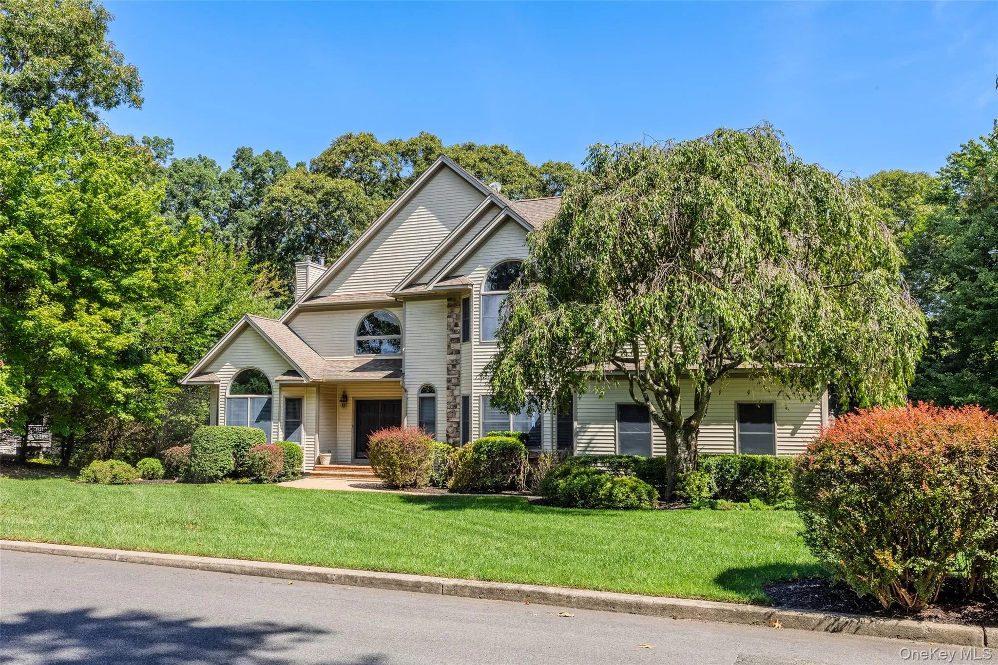 28 Apricot Road, Brookhaven, NY, 5 Bedrooms Bedrooms, 9 Rooms Rooms,3 BathroomsBathrooms,Residential,For Rent,Apricot,0,1045015 28 Apricot Road, Brookhaven, NY, 5 Bedrooms Bedrooms, 9 Rooms Rooms,3 BathroomsBathrooms,Residential,For Rent,Apricot,0,1045015