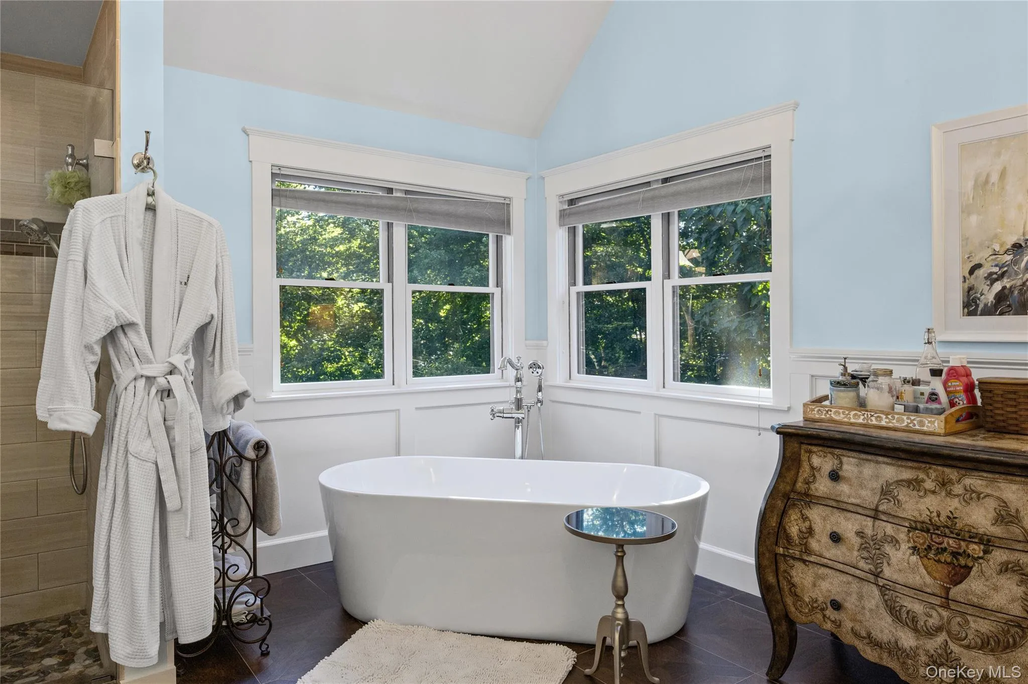 28 Apricot Road, Brookhaven, NY, 5 Bedrooms Bedrooms, 9 Rooms Rooms,3 BathroomsBathrooms,Residential,For Rent,Apricot,0,1045015 28 Apricot Road, Brookhaven, NY, 5 Bedrooms Bedrooms, 9 Rooms Rooms,3 BathroomsBathrooms,Residential,For Rent,Apricot,0,1045015