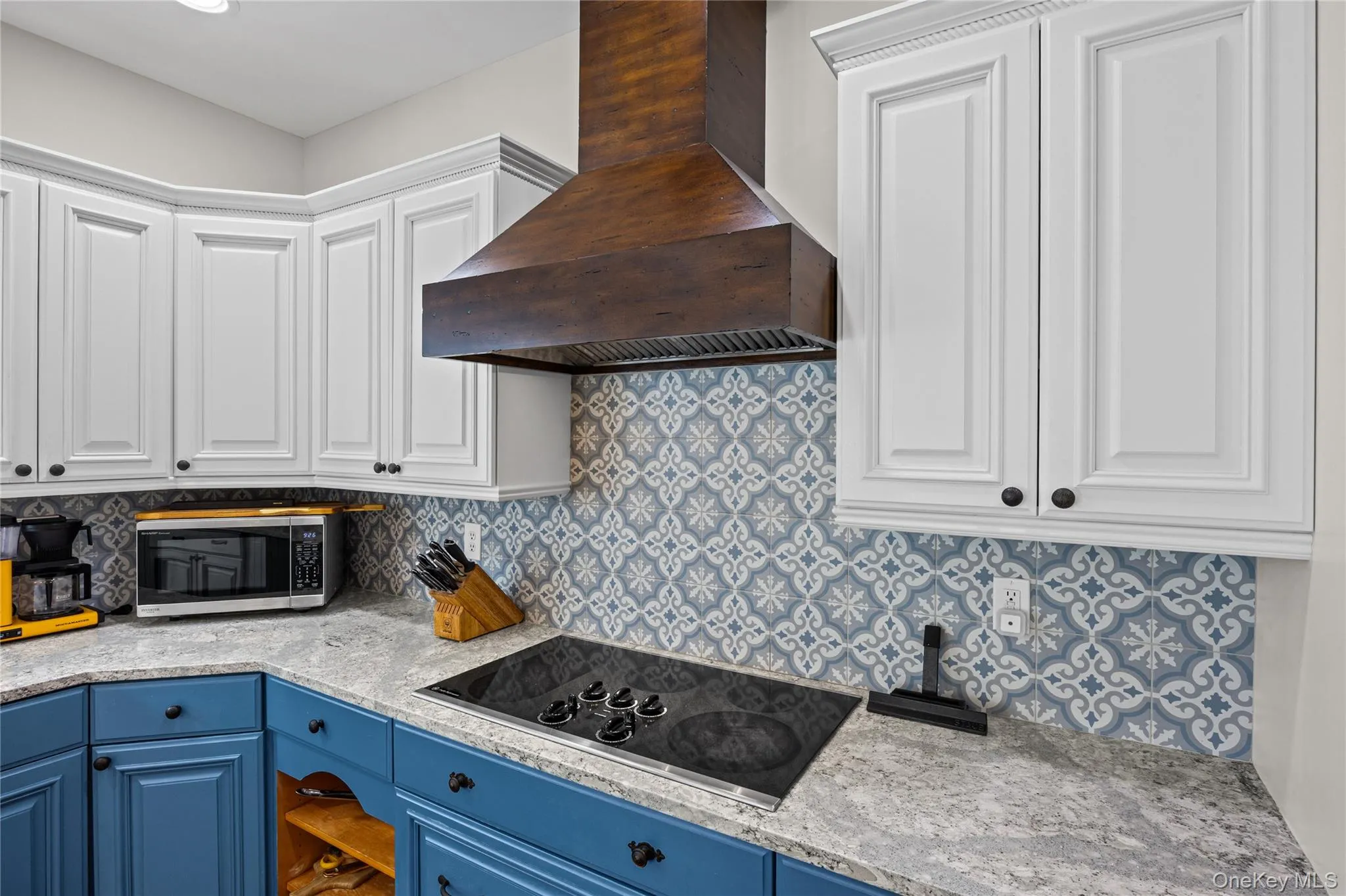 28 Apricot Road, Brookhaven, NY, 5 Bedrooms Bedrooms, 9 Rooms Rooms,3 BathroomsBathrooms,Residential,For Rent,Apricot,0,1045015 28 Apricot Road, Brookhaven, NY, 5 Bedrooms Bedrooms, 9 Rooms Rooms,3 BathroomsBathrooms,Residential,For Rent,Apricot,0,1045015