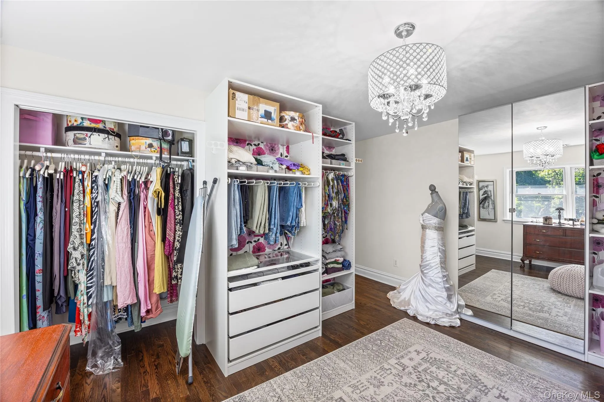 28 Apricot Road, Brookhaven, NY, 5 Bedrooms Bedrooms, 9 Rooms Rooms,3 BathroomsBathrooms,Residential,For Rent,Apricot,0,1045015 28 Apricot Road, Brookhaven, NY, 5 Bedrooms Bedrooms, 9 Rooms Rooms,3 BathroomsBathrooms,Residential,For Rent,Apricot,0,1045015