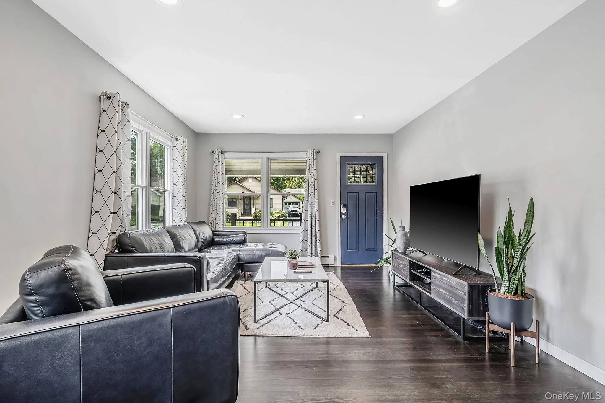 101 Highland Avenue, Brookhaven, NY, 2 Bedrooms Bedrooms, 5 Rooms Rooms,1 BathroomBathrooms,Residential,For Rent,Highland,0,1045017 101 Highland Avenue, Brookhaven, NY, 2 Bedrooms Bedrooms, 5 Rooms Rooms,1 BathroomBathrooms,Residential,For Rent,Highland,0,1045017