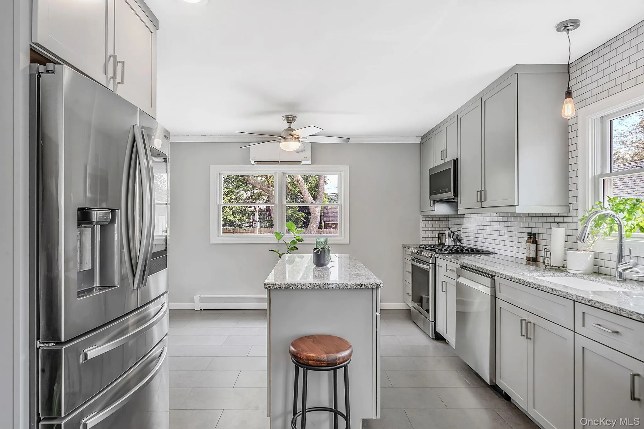 101 Highland Avenue, Brookhaven, NY, 2 Bedrooms Bedrooms, 5 Rooms Rooms,1 BathroomBathrooms,Residential,For Rent,Highland,0,1045017 101 Highland Avenue, Brookhaven, NY, 2 Bedrooms Bedrooms, 5 Rooms Rooms,1 BathroomBathrooms,Residential,For Rent,Highland,0,1045017