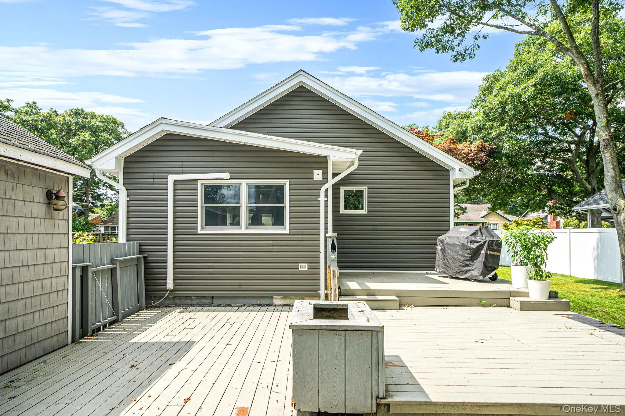 101 Highland Avenue, Brookhaven, NY, 2 Bedrooms Bedrooms, 5 Rooms Rooms,1 BathroomBathrooms,Residential,For Rent,Highland,0,1045017 101 Highland Avenue, Brookhaven, NY, 2 Bedrooms Bedrooms, 5 Rooms Rooms,1 BathroomBathrooms,Residential,For Rent,Highland,0,1045017