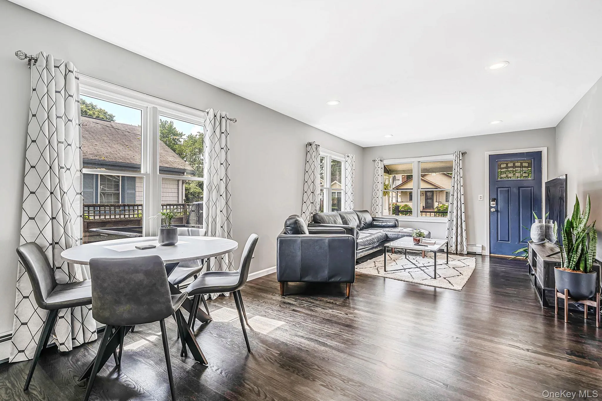 101 Highland Avenue, Brookhaven, NY, 2 Bedrooms Bedrooms, 5 Rooms Rooms,1 BathroomBathrooms,Residential,For Rent,Highland,0,1045017 101 Highland Avenue, Brookhaven, NY, 2 Bedrooms Bedrooms, 5 Rooms Rooms,1 BathroomBathrooms,Residential,For Rent,Highland,0,1045017