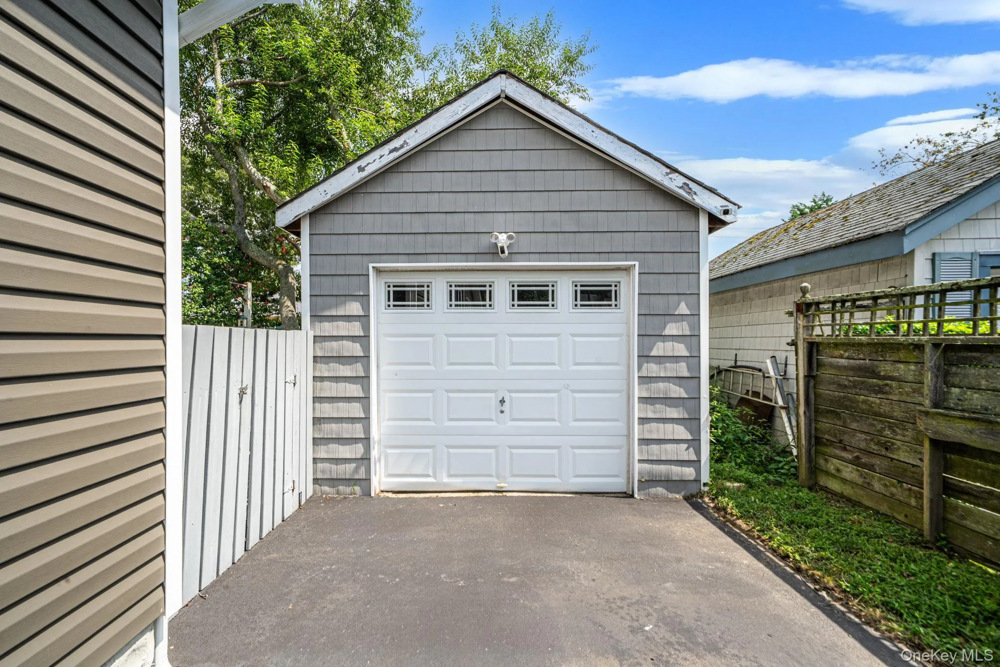 101 Highland Avenue, Brookhaven, NY, 2 Bedrooms Bedrooms, 5 Rooms Rooms,1 BathroomBathrooms,Residential,For Rent,Highland,0,1045017 101 Highland Avenue, Brookhaven, NY, 2 Bedrooms Bedrooms, 5 Rooms Rooms,1 BathroomBathrooms,Residential,For Rent,Highland,0,1045017
