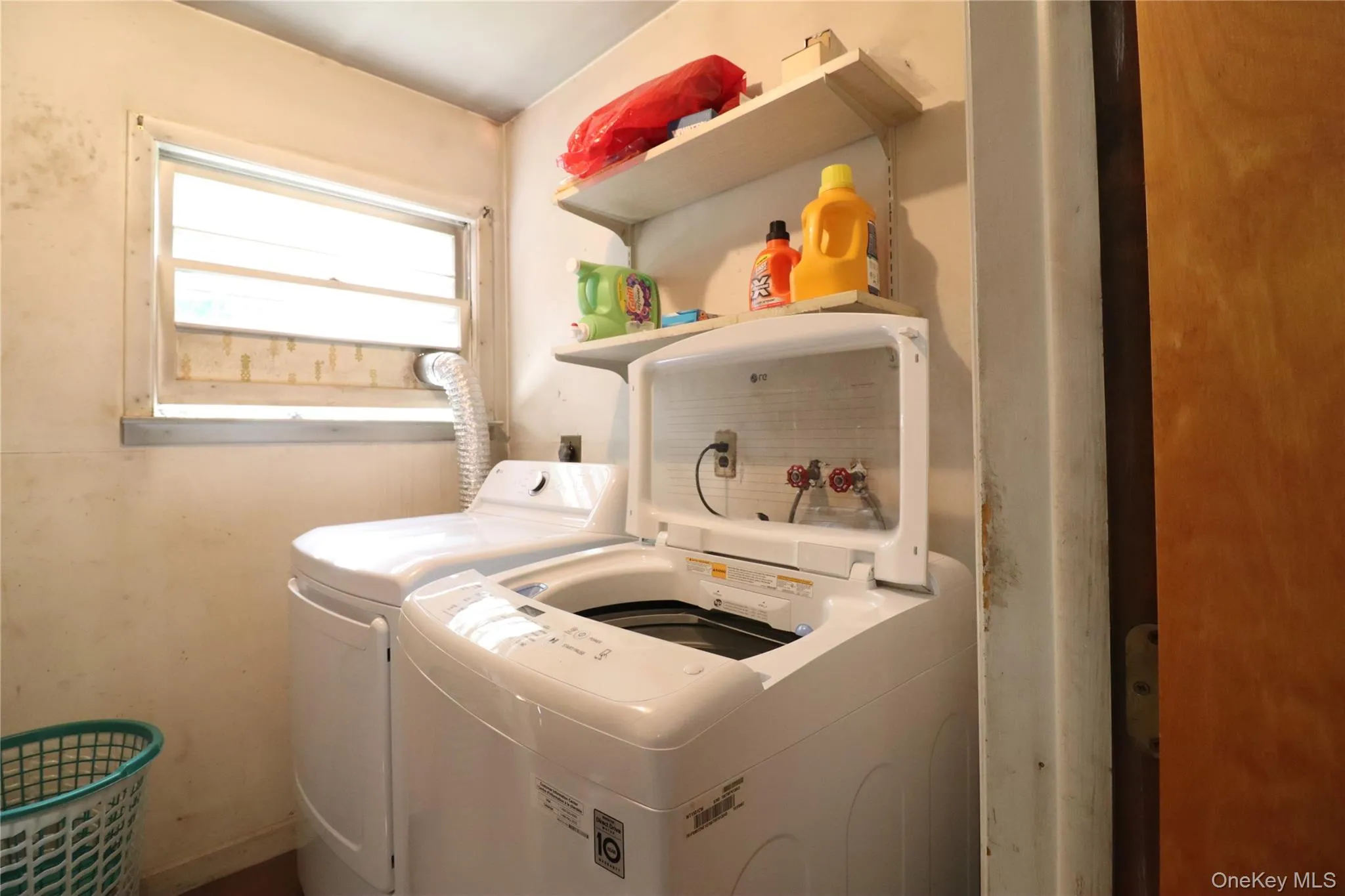 168 Shear Hill Road, Carmel, NY, 4 Bedrooms Bedrooms, 9 Rooms Rooms,2 BathroomsBathrooms,Residential Lease,For Rent,Shear Hill,0,1045023 168 Shear Hill Road, Carmel, NY, 4 Bedrooms Bedrooms, 9 Rooms Rooms,2 BathroomsBathrooms,Residential Lease,For Rent,Shear Hill,0,1045023