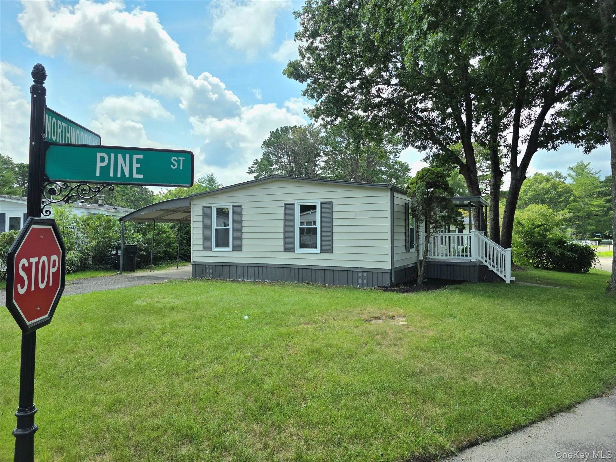 525 Riverleigh Avenue, Riverhead, NY, 2 Bedrooms Bedrooms, 6 Rooms Rooms,1 BathroomBathrooms,Residential,For Rent,Riverleigh,0,1045025 525 Riverleigh Avenue, Riverhead, NY, 2 Bedrooms Bedrooms, 6 Rooms Rooms,1 BathroomBathrooms,Residential,For Rent,Riverleigh,0,1045025