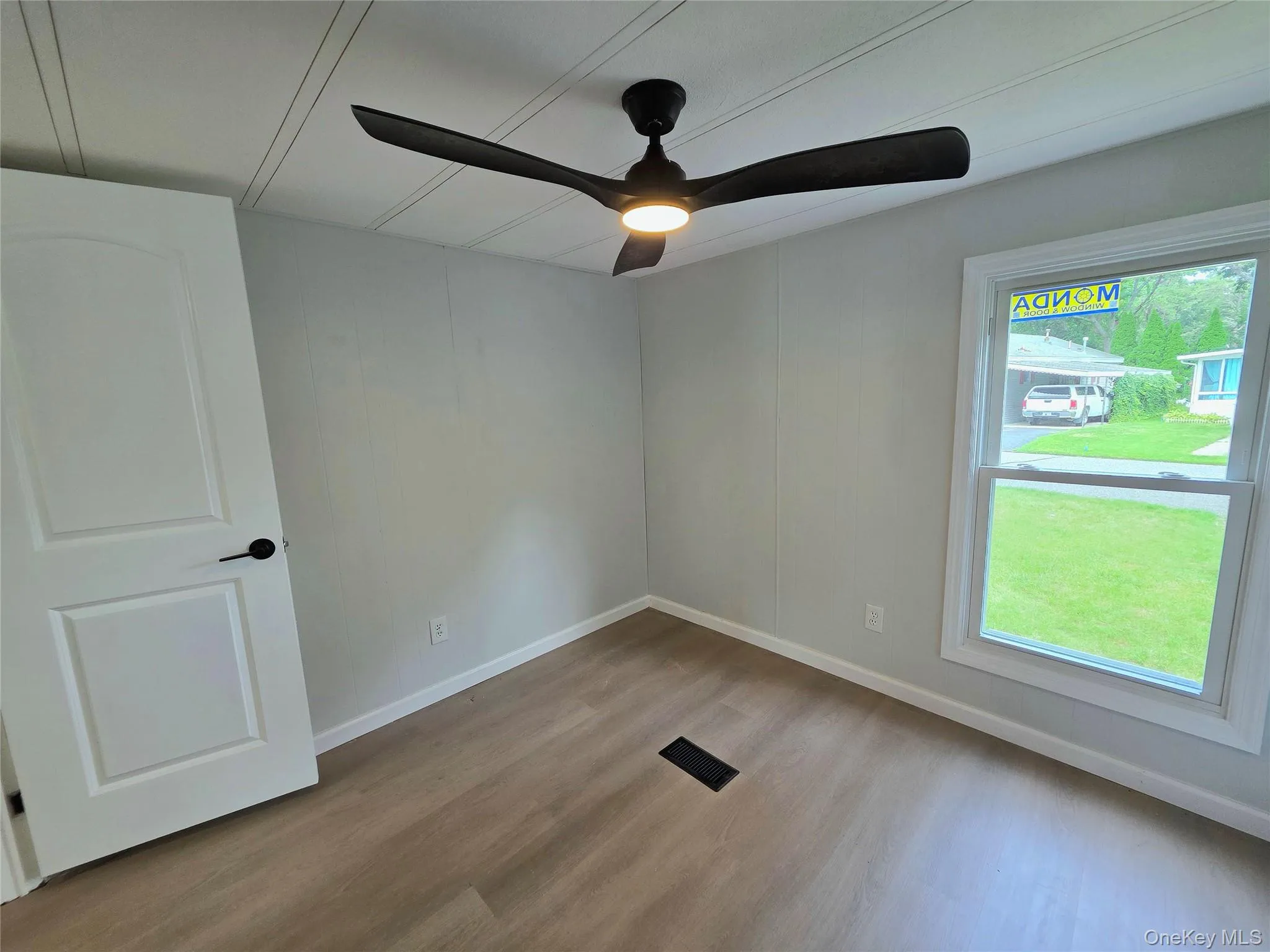525 Riverleigh Avenue, Riverhead, NY, 2 Bedrooms Bedrooms, 6 Rooms Rooms,1 BathroomBathrooms,Residential,For Rent,Riverleigh,0,1045025 525 Riverleigh Avenue, Riverhead, NY, 2 Bedrooms Bedrooms, 6 Rooms Rooms,1 BathroomBathrooms,Residential,For Rent,Riverleigh,0,1045025