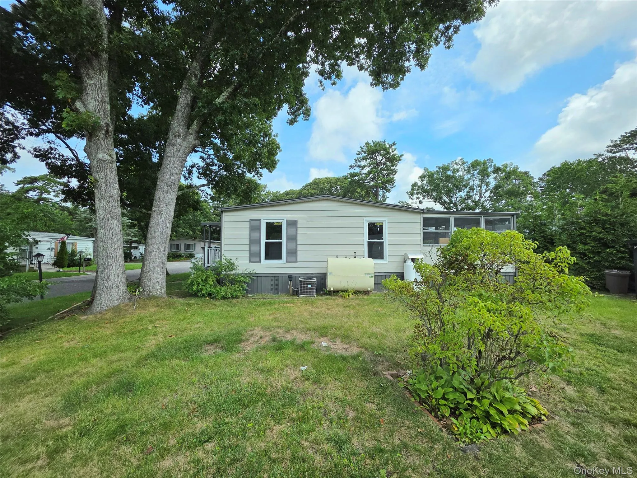 525 Riverleigh Avenue, Riverhead, NY, 2 Bedrooms Bedrooms, 6 Rooms Rooms,1 BathroomBathrooms,Residential,For Rent,Riverleigh,0,1045025 525 Riverleigh Avenue, Riverhead, NY, 2 Bedrooms Bedrooms, 6 Rooms Rooms,1 BathroomBathrooms,Residential,For Rent,Riverleigh,0,1045025