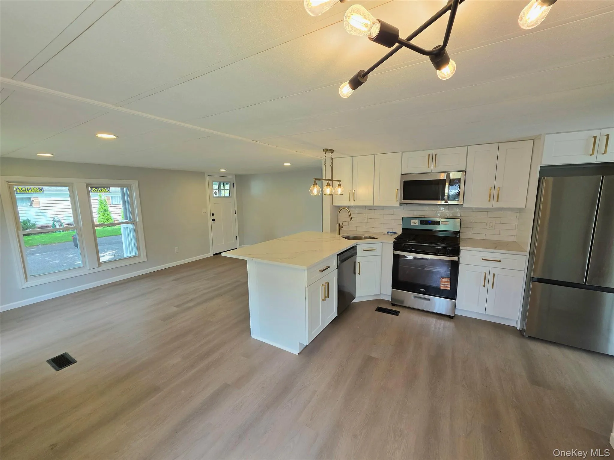 525 Riverleigh Avenue, Riverhead, NY, 2 Bedrooms Bedrooms, 6 Rooms Rooms,1 BathroomBathrooms,Residential,For Rent,Riverleigh,0,1045025 525 Riverleigh Avenue, Riverhead, NY, 2 Bedrooms Bedrooms, 6 Rooms Rooms,1 BathroomBathrooms,Residential,For Rent,Riverleigh,0,1045025