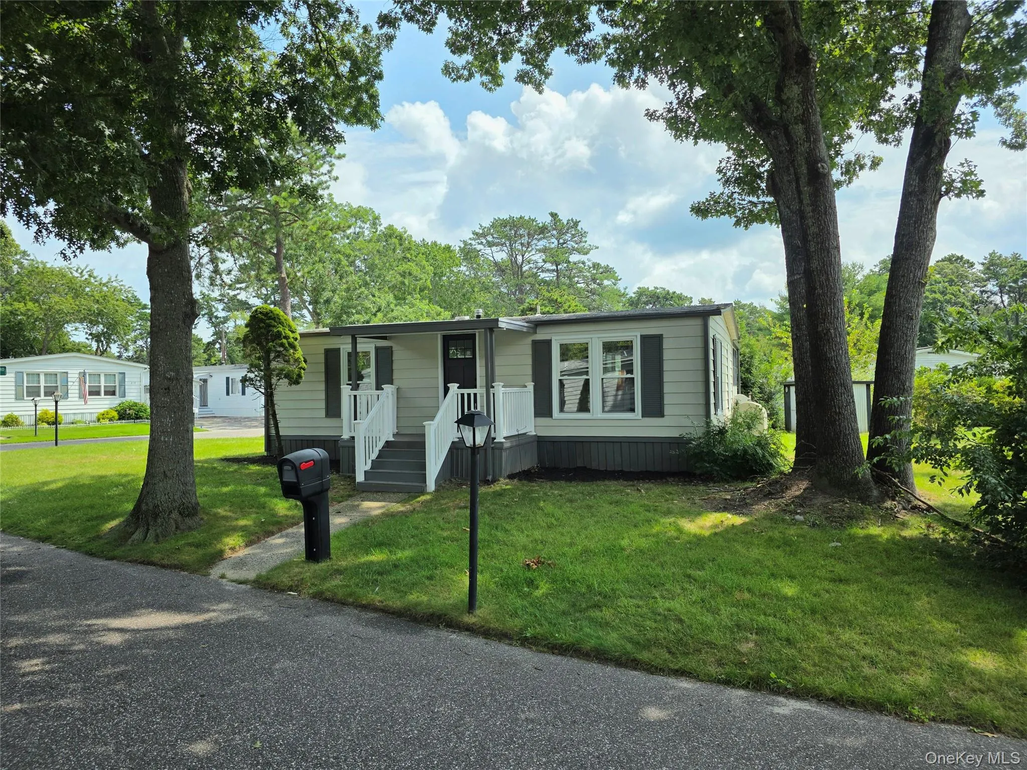 525 Riverleigh Avenue, Riverhead, NY, 2 Bedrooms Bedrooms, 6 Rooms Rooms,1 BathroomBathrooms,Residential,For Rent,Riverleigh,0,1045025 525 Riverleigh Avenue, Riverhead, NY, 2 Bedrooms Bedrooms, 6 Rooms Rooms,1 BathroomBathrooms,Residential,For Rent,Riverleigh,0,1045025