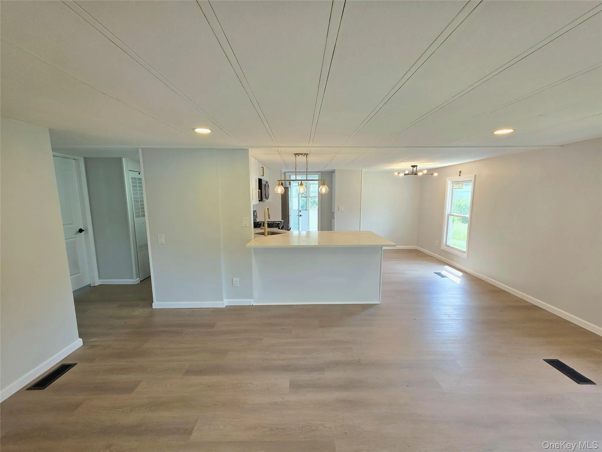 525 Riverleigh Avenue, Riverhead, NY, 2 Bedrooms Bedrooms, 6 Rooms Rooms,1 BathroomBathrooms,Residential,For Rent,Riverleigh,0,1045025 525 Riverleigh Avenue, Riverhead, NY, 2 Bedrooms Bedrooms, 6 Rooms Rooms,1 BathroomBathrooms,Residential,For Rent,Riverleigh,0,1045025