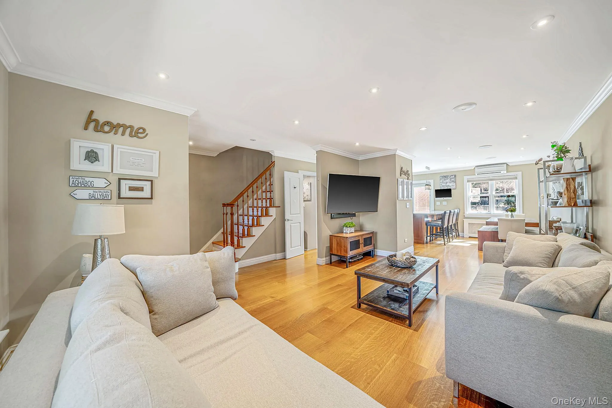63-27 72nd Street, New York, NY, 3 Bedrooms Bedrooms, 6 Rooms Rooms,2 BathroomsBathrooms,Residential,For Rent,72nd,0,1045028 63-27 72nd Street, New York, NY, 3 Bedrooms Bedrooms, 6 Rooms Rooms,2 BathroomsBathrooms,Residential,For Rent,72nd,0,1045028