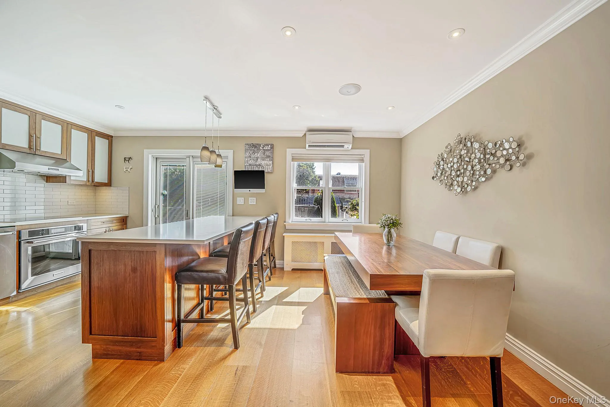 63-27 72nd Street, New York, NY, 3 Bedrooms Bedrooms, 6 Rooms Rooms,2 BathroomsBathrooms,Residential,For Rent,72nd,0,1045028 63-27 72nd Street, New York, NY, 3 Bedrooms Bedrooms, 6 Rooms Rooms,2 BathroomsBathrooms,Residential,For Rent,72nd,0,1045028