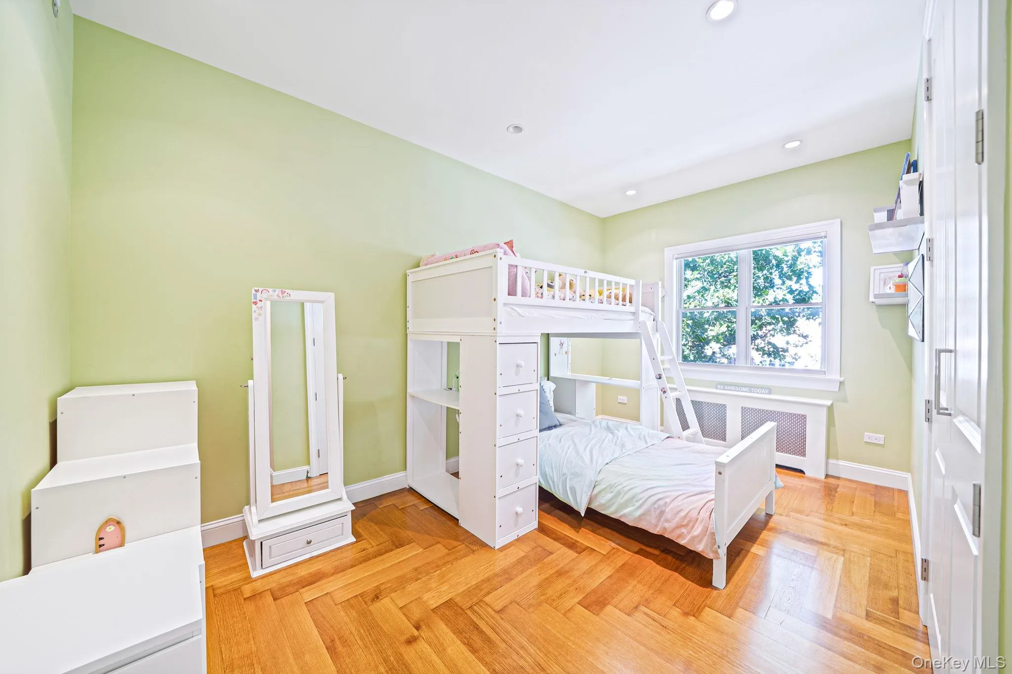 63-27 72nd Street, New York, NY, 3 Bedrooms Bedrooms, 6 Rooms Rooms,2 BathroomsBathrooms,Residential,For Rent,72nd,0,1045028 63-27 72nd Street, New York, NY, 3 Bedrooms Bedrooms, 6 Rooms Rooms,2 BathroomsBathrooms,Residential,For Rent,72nd,0,1045028