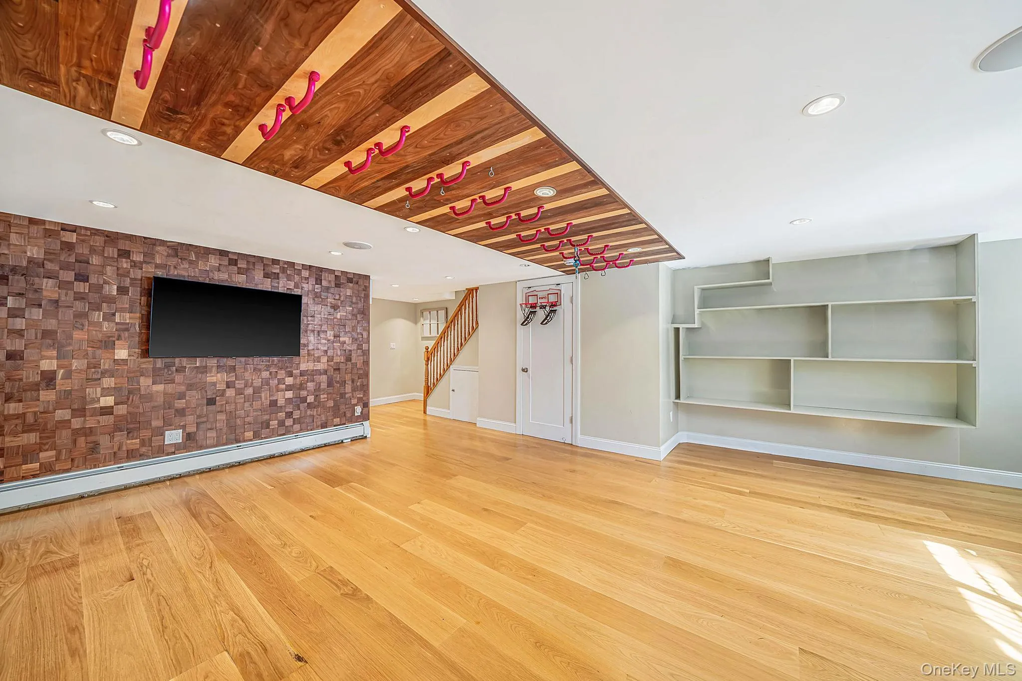 63-27 72nd Street, New York, NY, 3 Bedrooms Bedrooms, 6 Rooms Rooms,2 BathroomsBathrooms,Residential,For Rent,72nd,0,1045028 63-27 72nd Street, New York, NY, 3 Bedrooms Bedrooms, 6 Rooms Rooms,2 BathroomsBathrooms,Residential,For Rent,72nd,0,1045028