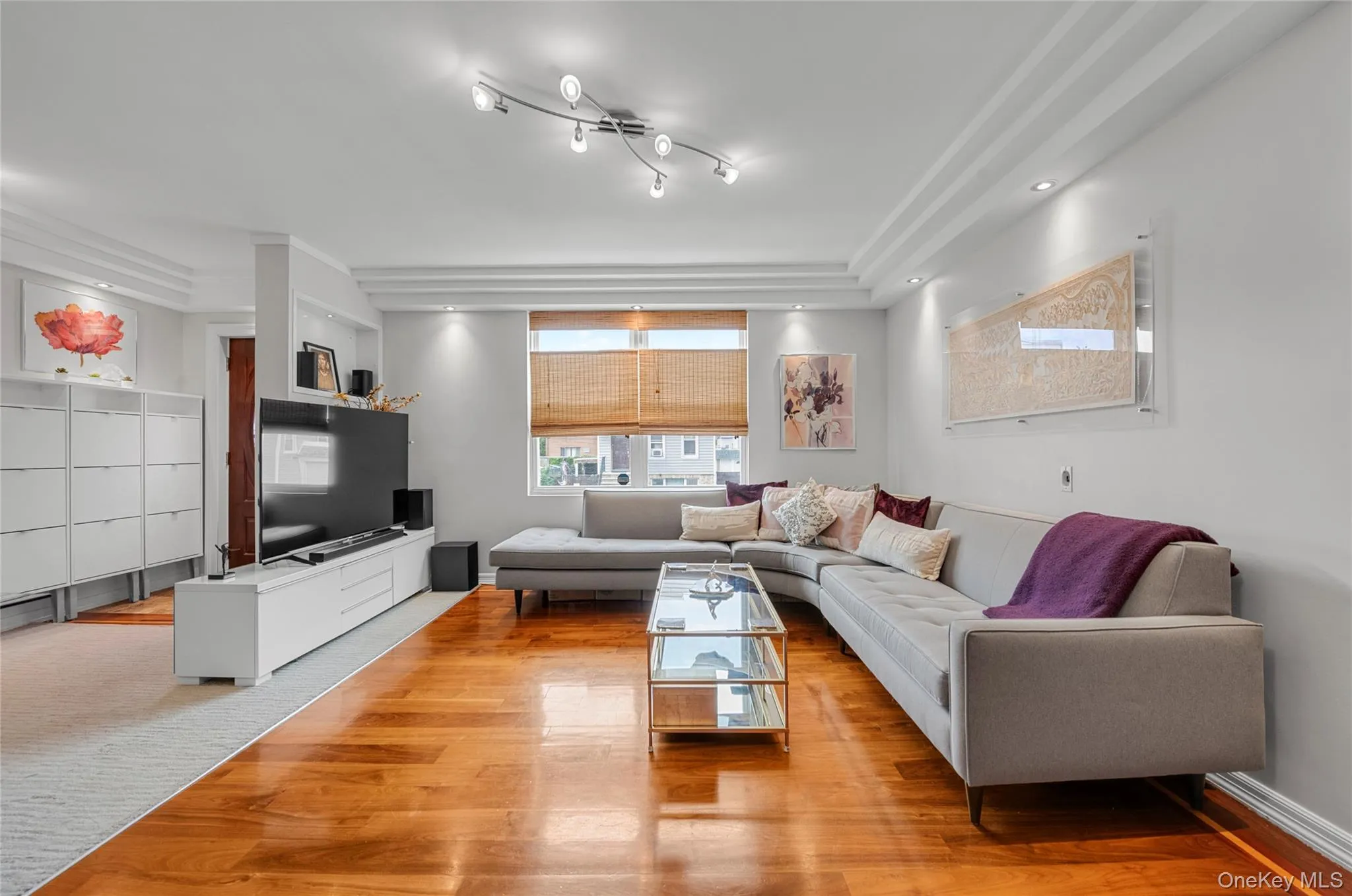 7137 70th Street, New York, NY, 3 Bedrooms Bedrooms, 5 Rooms Rooms,1 BathroomBathrooms,Residential,For Rent,70th,0,1045030 7137 70th Street, New York, NY, 3 Bedrooms Bedrooms, 5 Rooms Rooms,1 BathroomBathrooms,Residential,For Rent,70th,0,1045030
