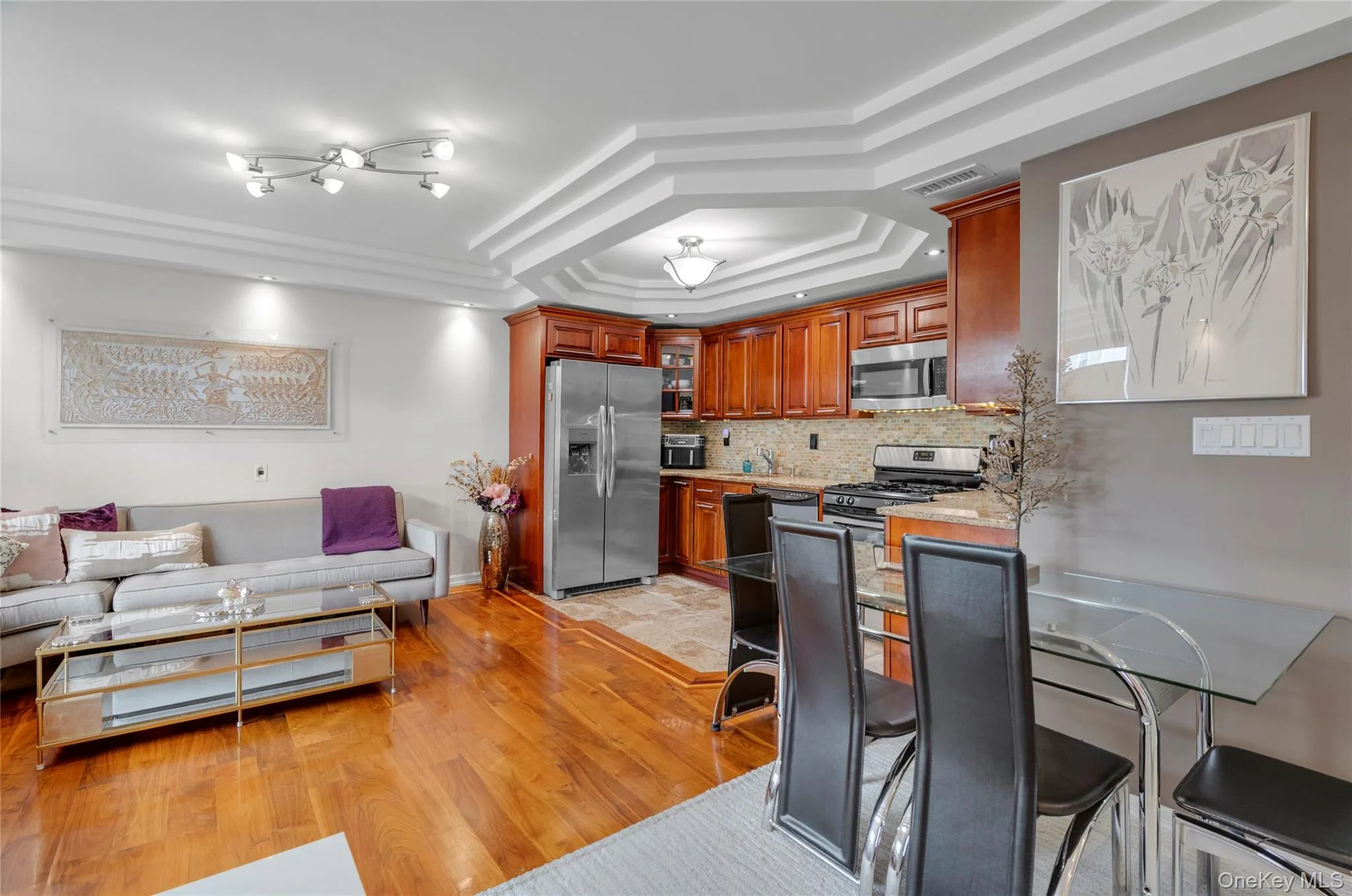 7137 70th Street, New York, NY, 3 Bedrooms Bedrooms, 5 Rooms Rooms,1 BathroomBathrooms,Residential,For Rent,70th,0,1045030 7137 70th Street, New York, NY, 3 Bedrooms Bedrooms, 5 Rooms Rooms,1 BathroomBathrooms,Residential,For Rent,70th,0,1045030