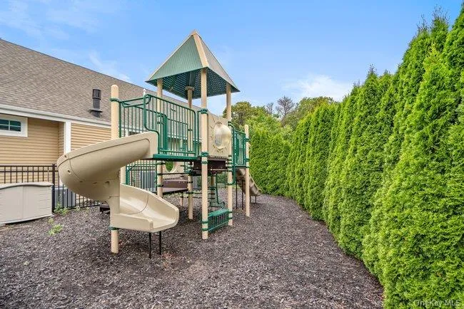 11 Halley Drive, Brookhaven, NY, 2 Bedrooms Bedrooms, 3 Rooms Rooms,2 BathroomsBathrooms,Residential,For Rent,Halley,0,1045032 11 Halley Drive, Brookhaven, NY, 2 Bedrooms Bedrooms, 3 Rooms Rooms,2 BathroomsBathrooms,Residential,For Rent,Halley,0,1045032