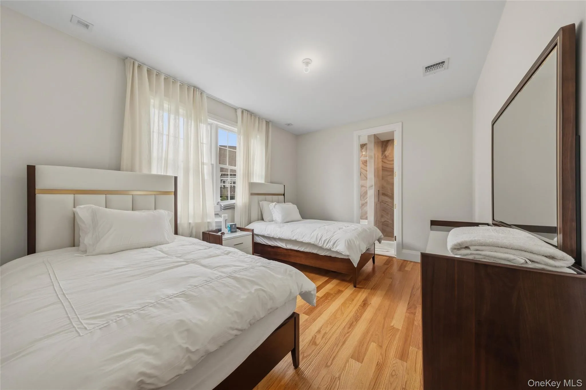 14 Van Arsdale Road, Monroe, NY, 2 Bedrooms Bedrooms, 5 Rooms Rooms,1 BathroomBathrooms,Residential,For Rent,Van Arsdale,0,1045035 14 Van Arsdale Road, Monroe, NY, 2 Bedrooms Bedrooms, 5 Rooms Rooms,1 BathroomBathrooms,Residential,For Rent,Van Arsdale,0,1045035