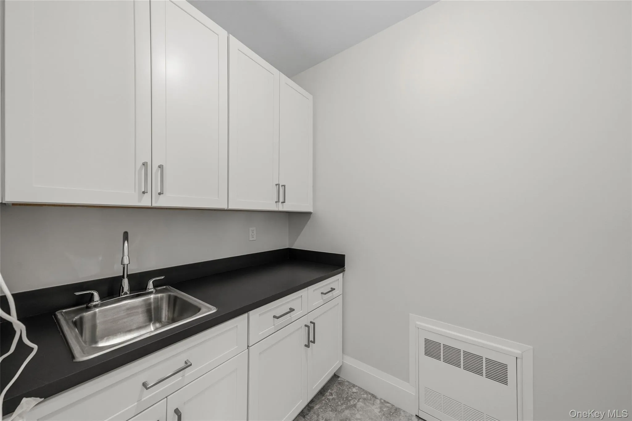 14 Van Arsdale Road, Monroe, NY, 2 Bedrooms Bedrooms, 5 Rooms Rooms,1 BathroomBathrooms,Residential,For Rent,Van Arsdale,0,1045035 14 Van Arsdale Road, Monroe, NY, 2 Bedrooms Bedrooms, 5 Rooms Rooms,1 BathroomBathrooms,Residential,For Rent,Van Arsdale,0,1045035