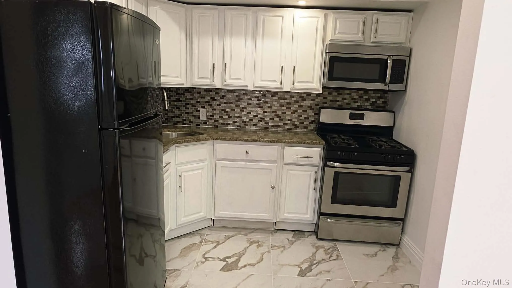 155-41 115th Avenue, New York, NY, 3 Bedrooms Bedrooms, 6 Rooms Rooms,1 BathroomBathrooms,Residential Lease,For Rent,115th,0,1045038 155-41 115th Avenue, New York, NY, 3 Bedrooms Bedrooms, 6 Rooms Rooms,1 BathroomBathrooms,Residential Lease,For Rent,115th,0,1045038