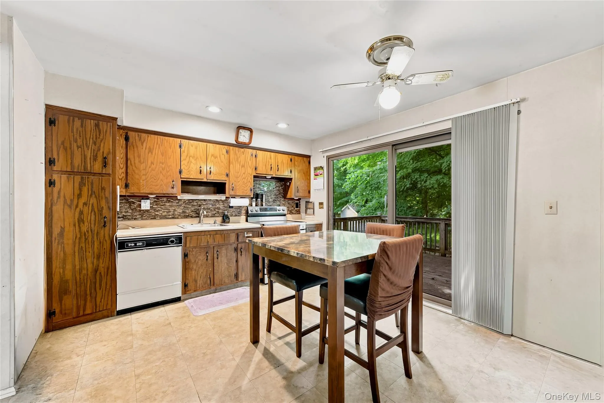 3 Dussenbury Drive, Florida, NY, 3 Bedrooms Bedrooms, 6 Rooms Rooms,2 BathroomsBathrooms,Residential,For Rent,Dussenbury,0,1045039 3 Dussenbury Drive, Florida, NY, 3 Bedrooms Bedrooms, 6 Rooms Rooms,2 BathroomsBathrooms,Residential,For Rent,Dussenbury,0,1045039