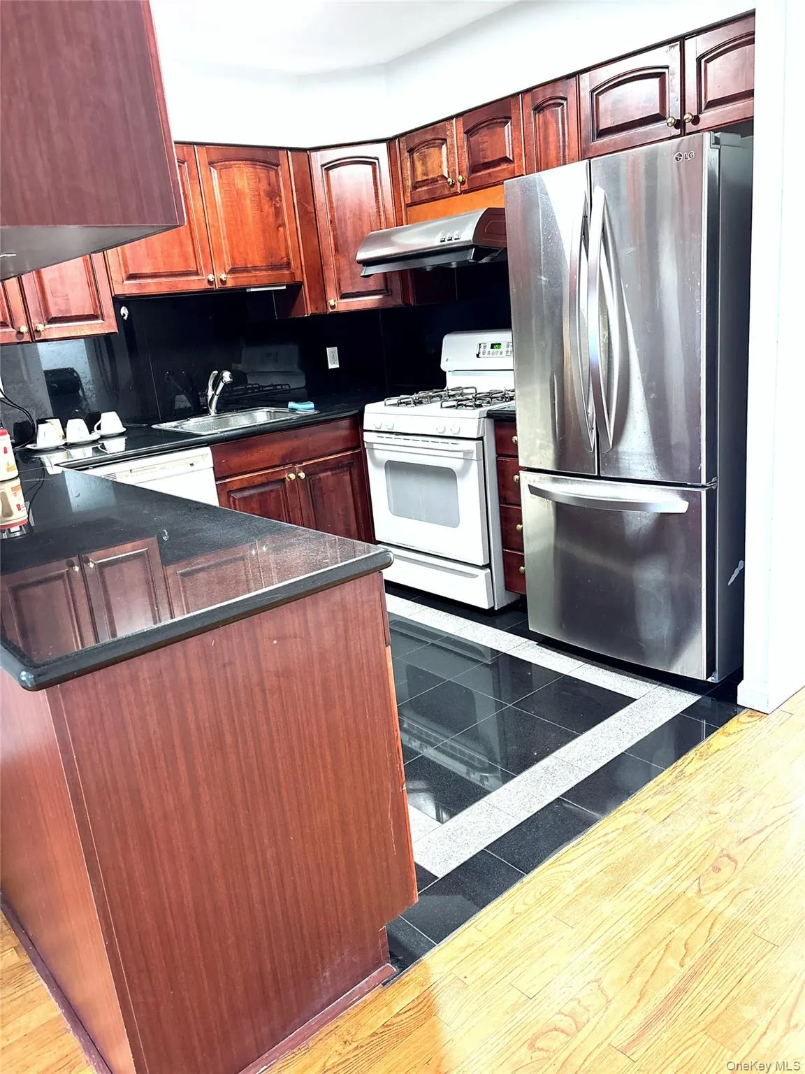 114-67 Taipei Court, New York, NY, 2 Bedrooms Bedrooms, 4 Rooms Rooms,2 BathroomsBathrooms,Residential Lease,For Rent,Taipei,0,1045041 114-67 Taipei Court, New York, NY, 2 Bedrooms Bedrooms, 4 Rooms Rooms,2 BathroomsBathrooms,Residential Lease,For Rent,Taipei,0,1045041